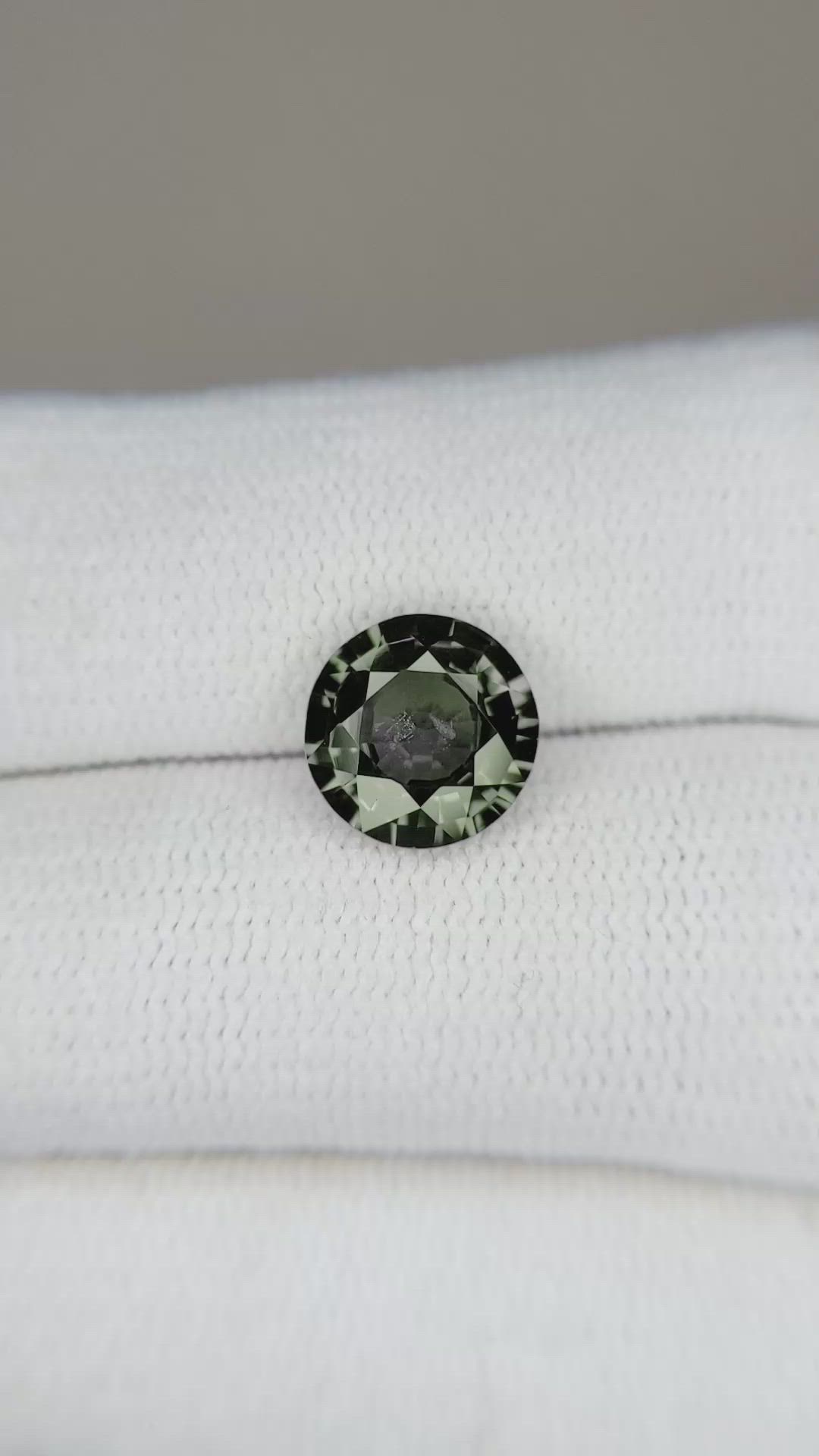 2.61 Ct. Color Change Sapphire from Ceylon (Sri Lanka) Size Video