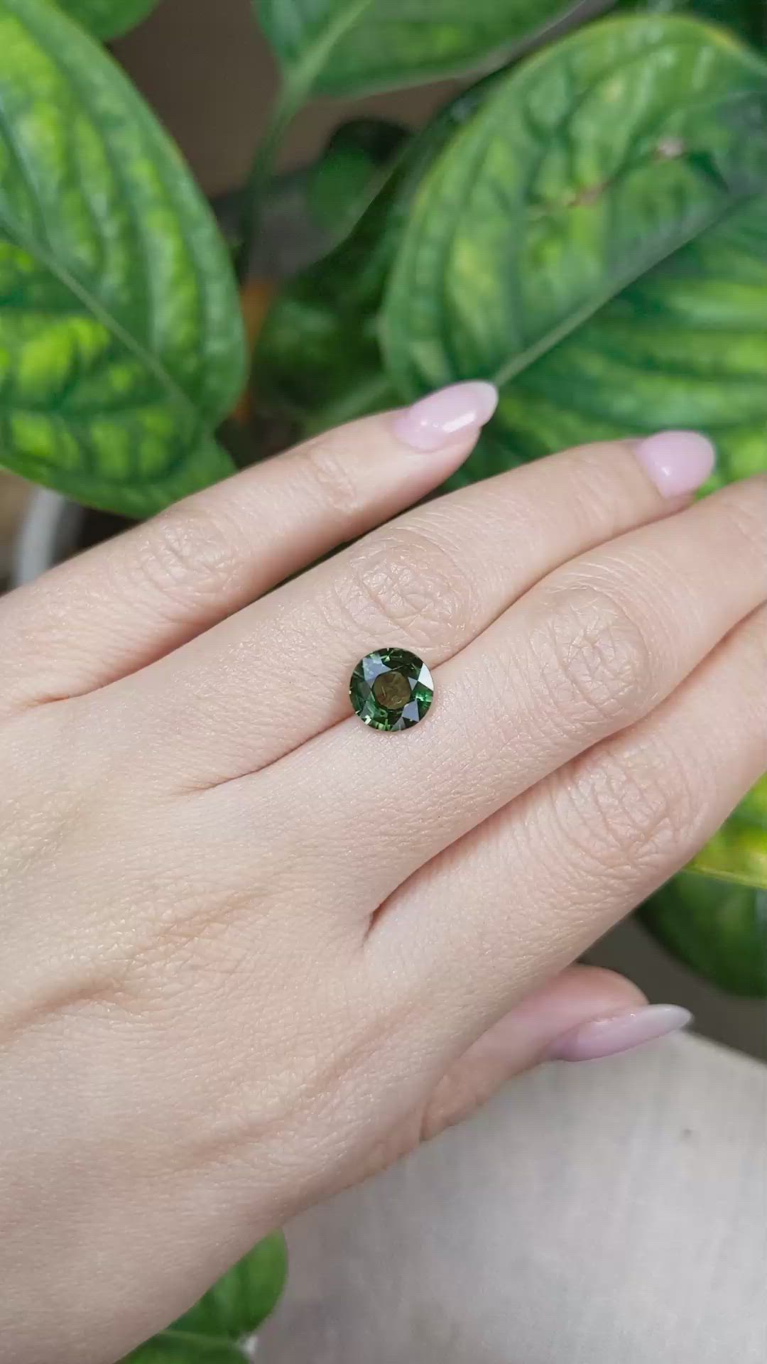 2.08 Ct. Green Sapphire from Ceylon (Sri Lanka) Size Video