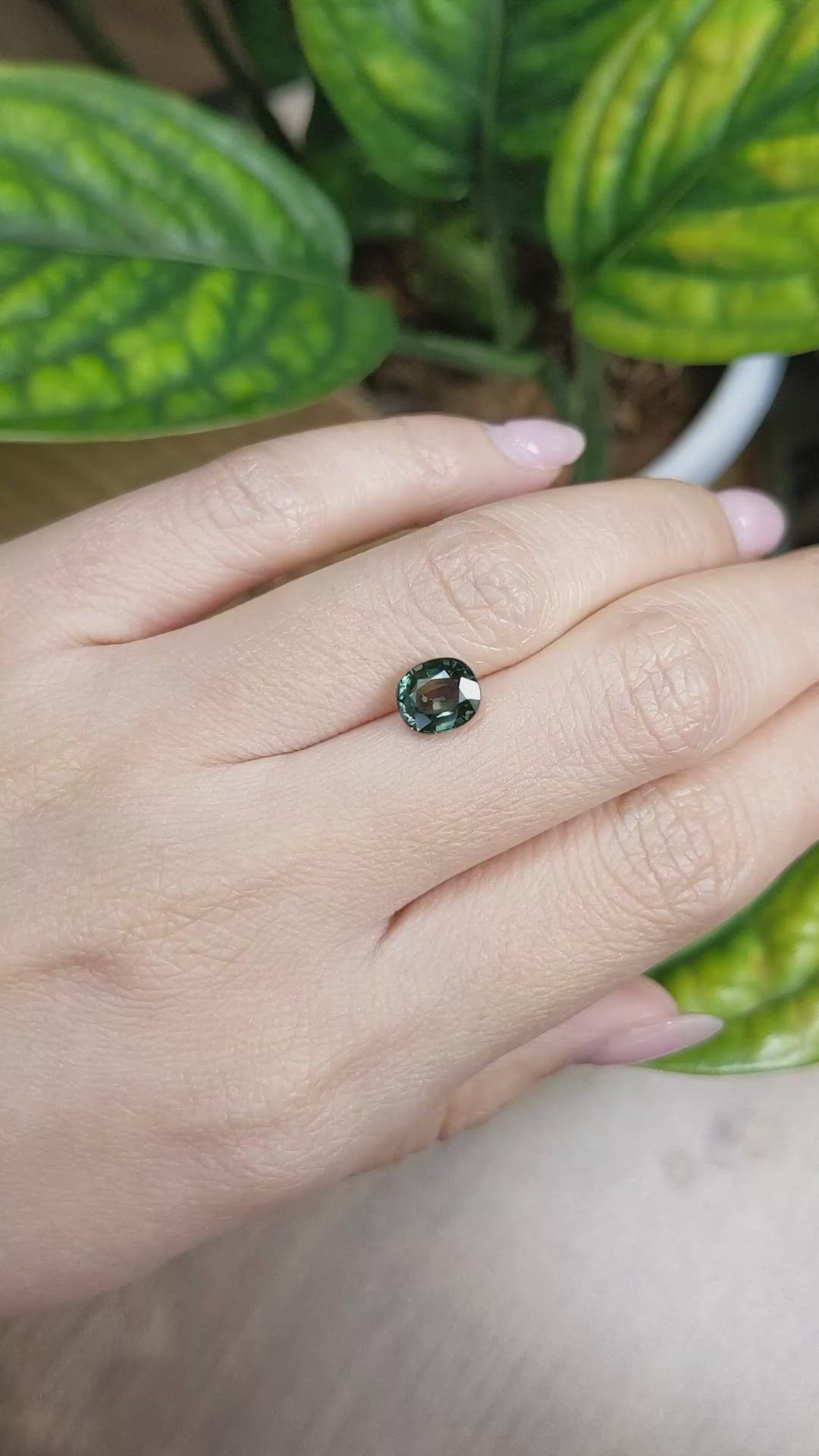 2.07 Ct. Color Change Sapphire from Ceylon (Sri Lanka) Size Video