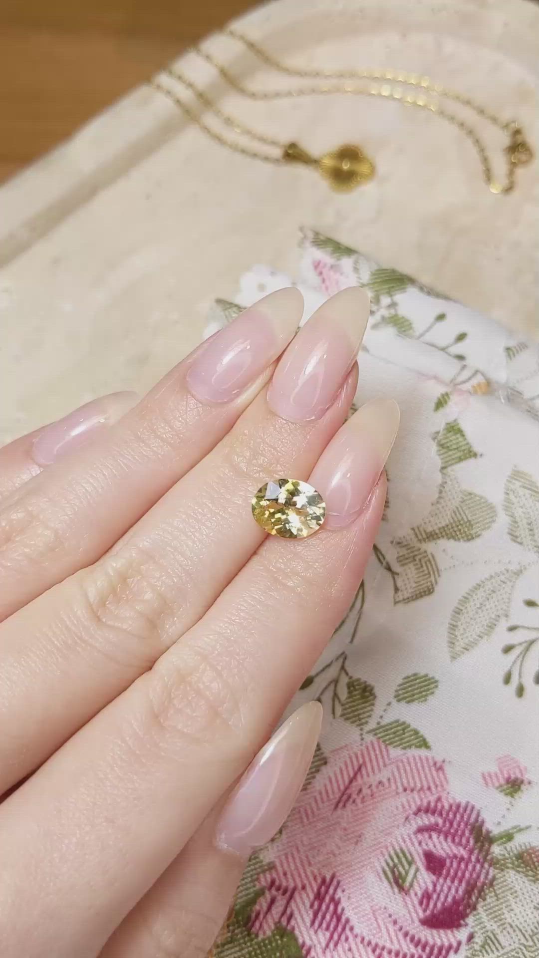 2.68 Ct. Yellow Sapphire from Ceylon (Sri Lanka) Size Video
