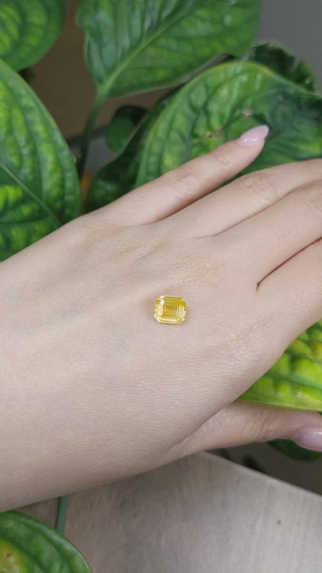 2.16 Ct. Yellow Sapphire from Ceylon (Sri Lanka) Size Video