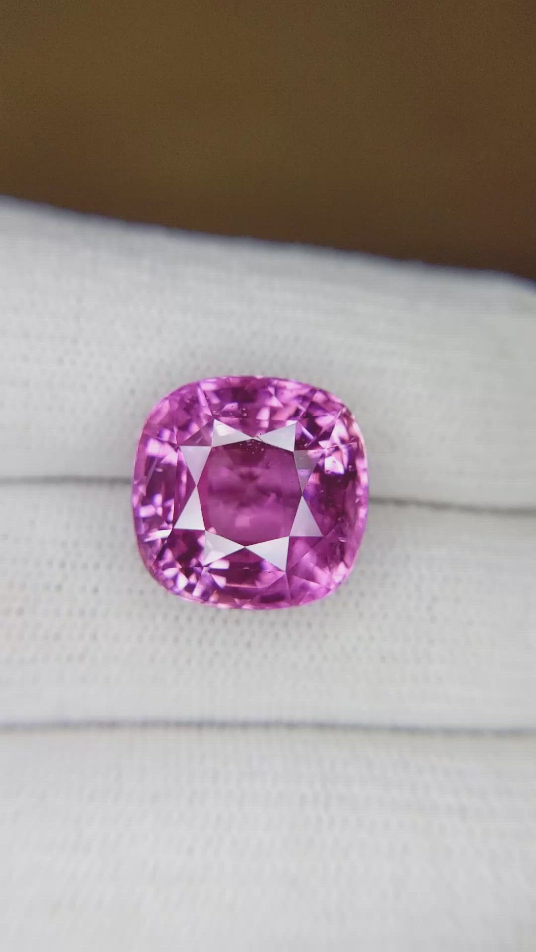 16.00 Ct. Pink Sapphire from Madagascar Size Video