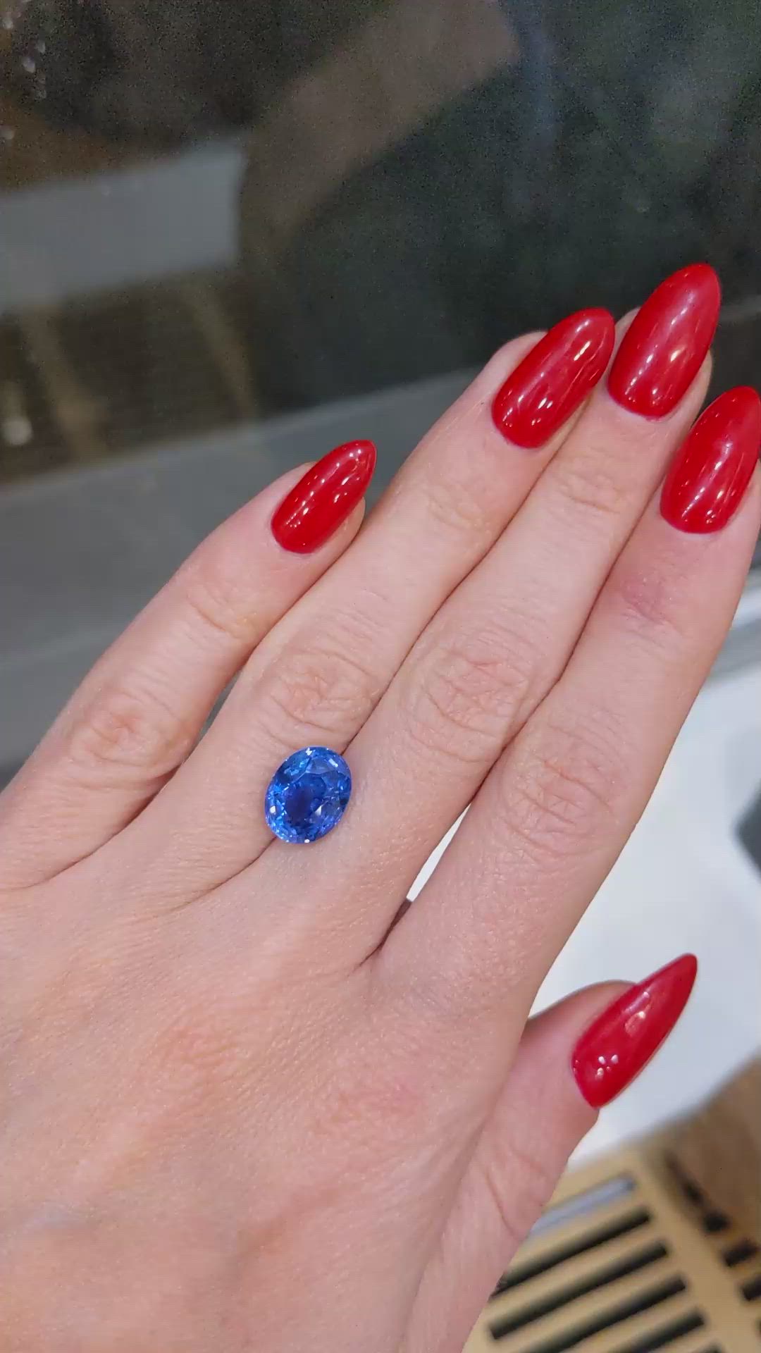 5.28 Ct. Blue Sapphire from Ceylon (Sri Lanka) Size Video