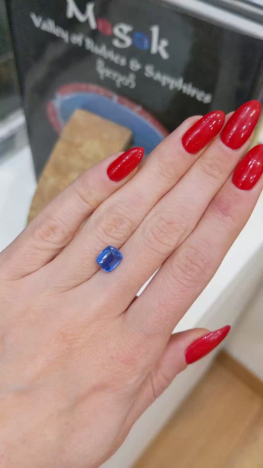 3.00 Ct. Blue Sapphire from Ceylon (Sri Lanka) Size Video