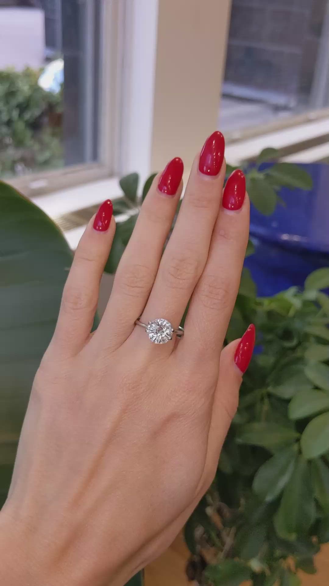 3.56 Ct. White Sapphire from Ceylon (Sri Lanka) Size Video