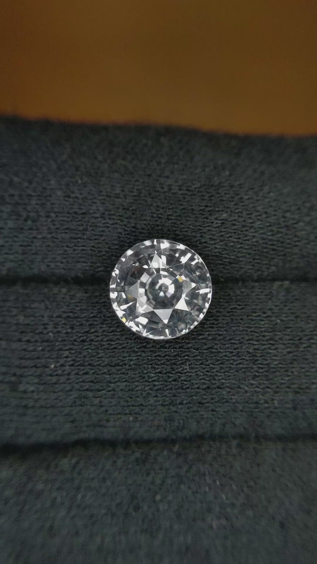 4.17 Ct. White Sapphire from Ceylon (Sri Lanka) Size Video