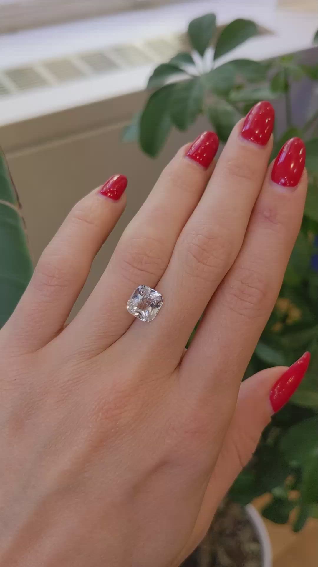 3.15 Ct. White Sapphire from Ceylon (Sri Lanka) Size Video