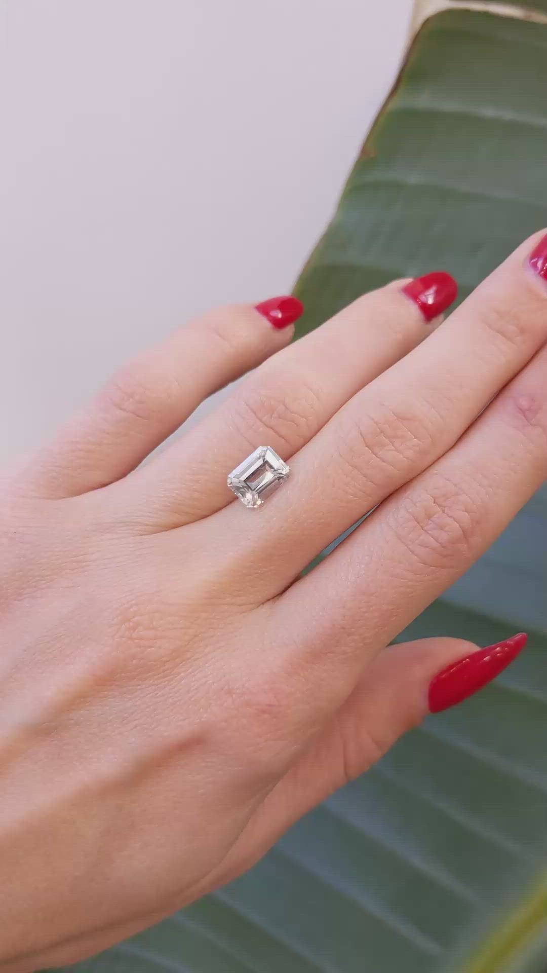 3.10 Ct. White Sapphire from Ceylon (Sri Lanka) Size Video