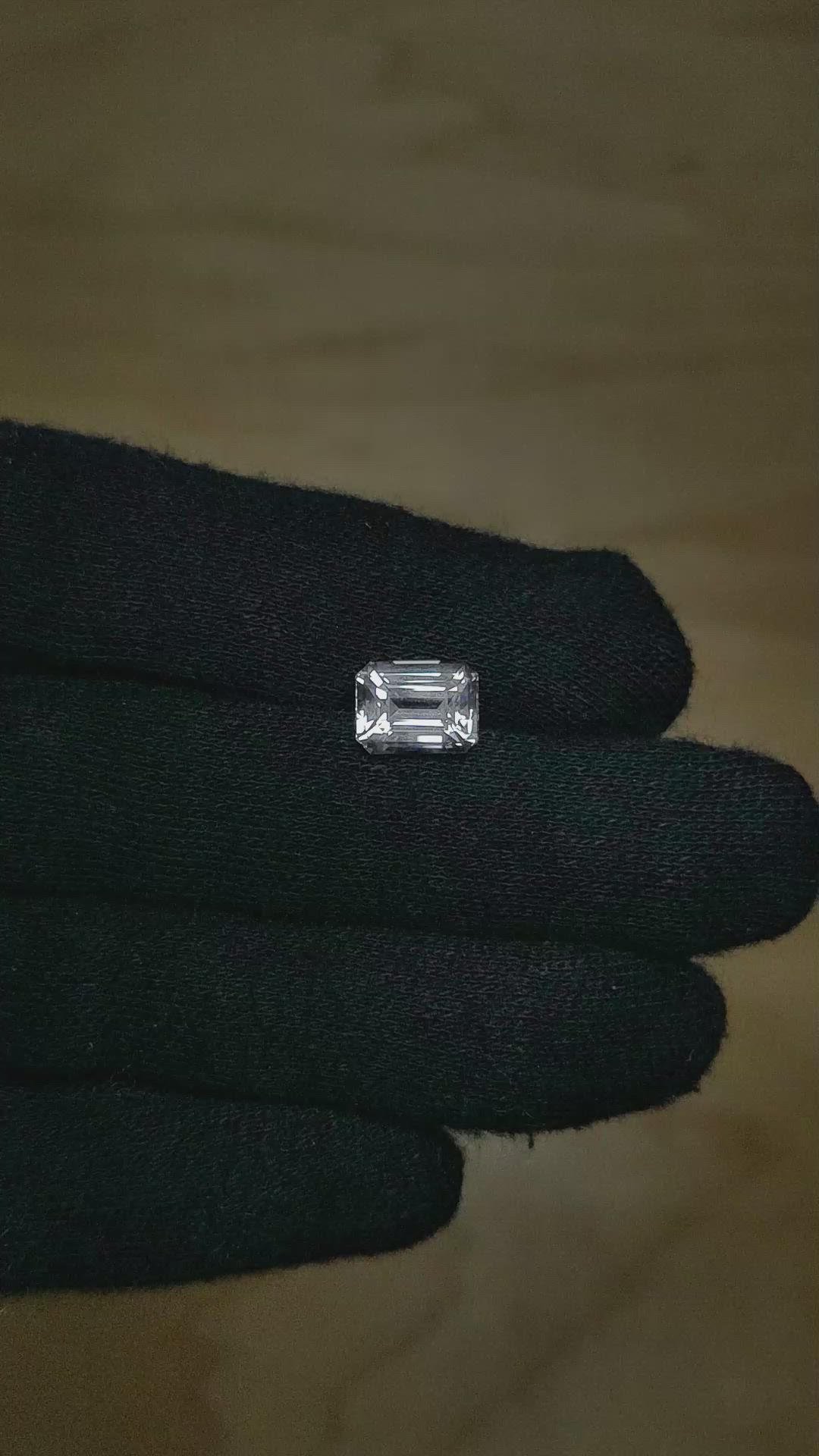 3.10 Ct. White Sapphire from Ceylon (Sri Lanka) Size Video