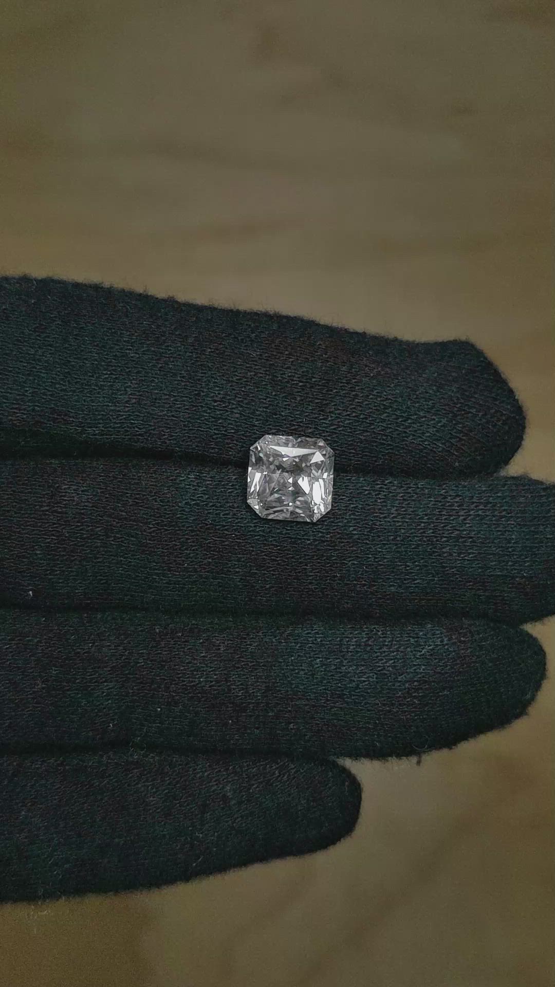 3.76 Ct. White Sapphire from Ceylon (Sri Lanka) Size Video