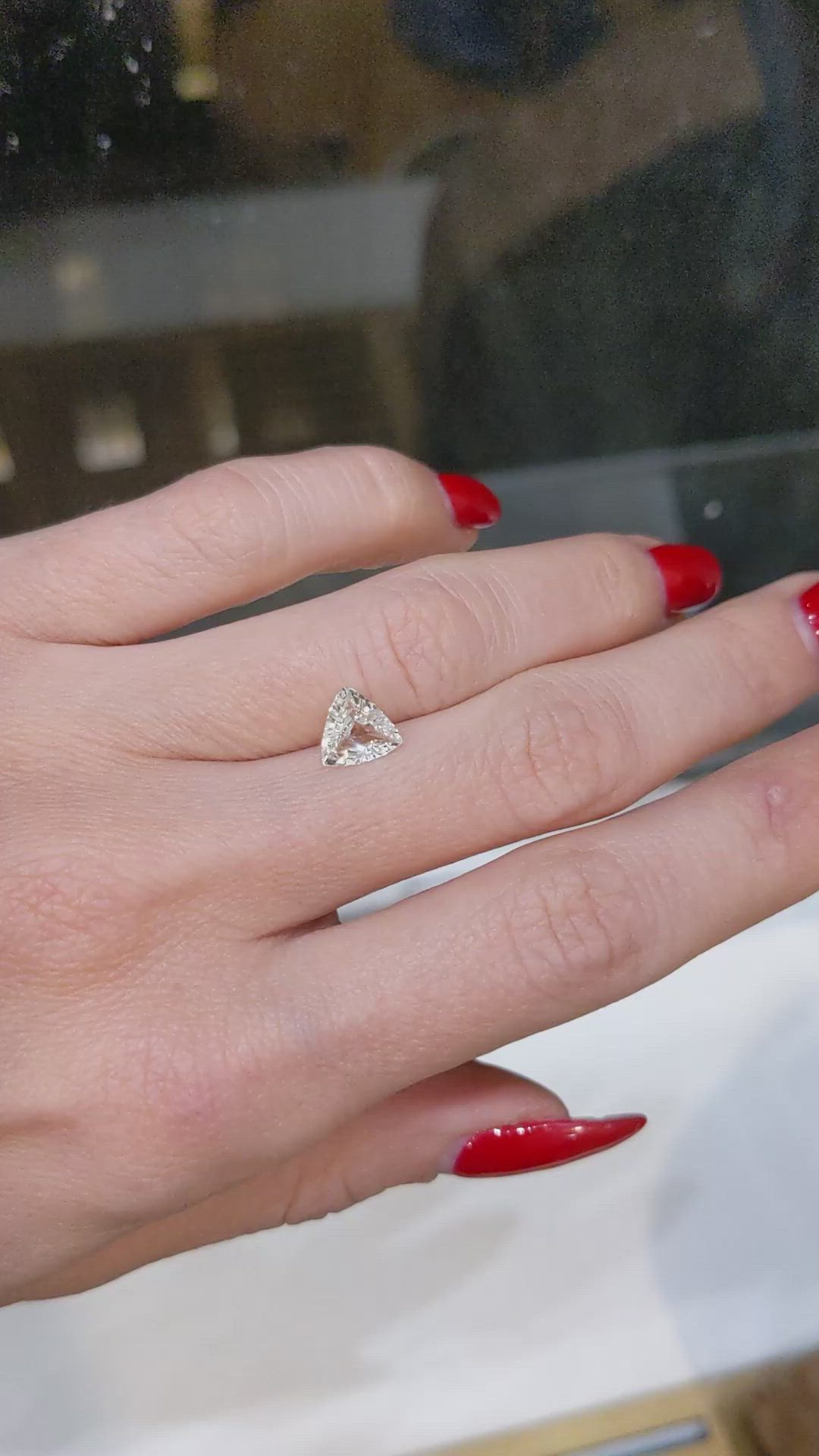 1.32 Ct. White Sapphire from Ceylon (Sri Lanka) Size Video