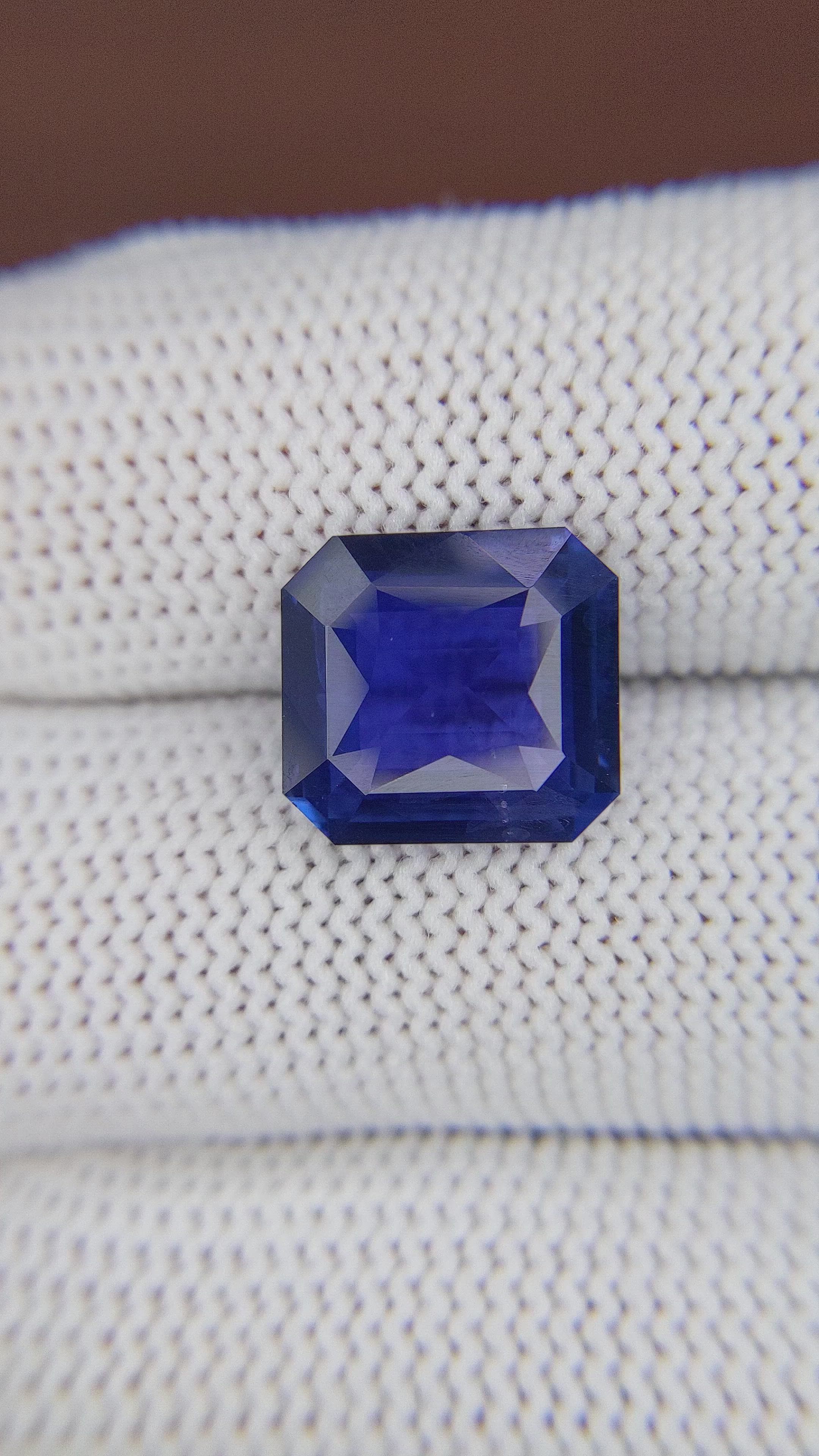 6.15 Ct. Color Change Sapphire from Ceylon (Sri Lanka) Size Video