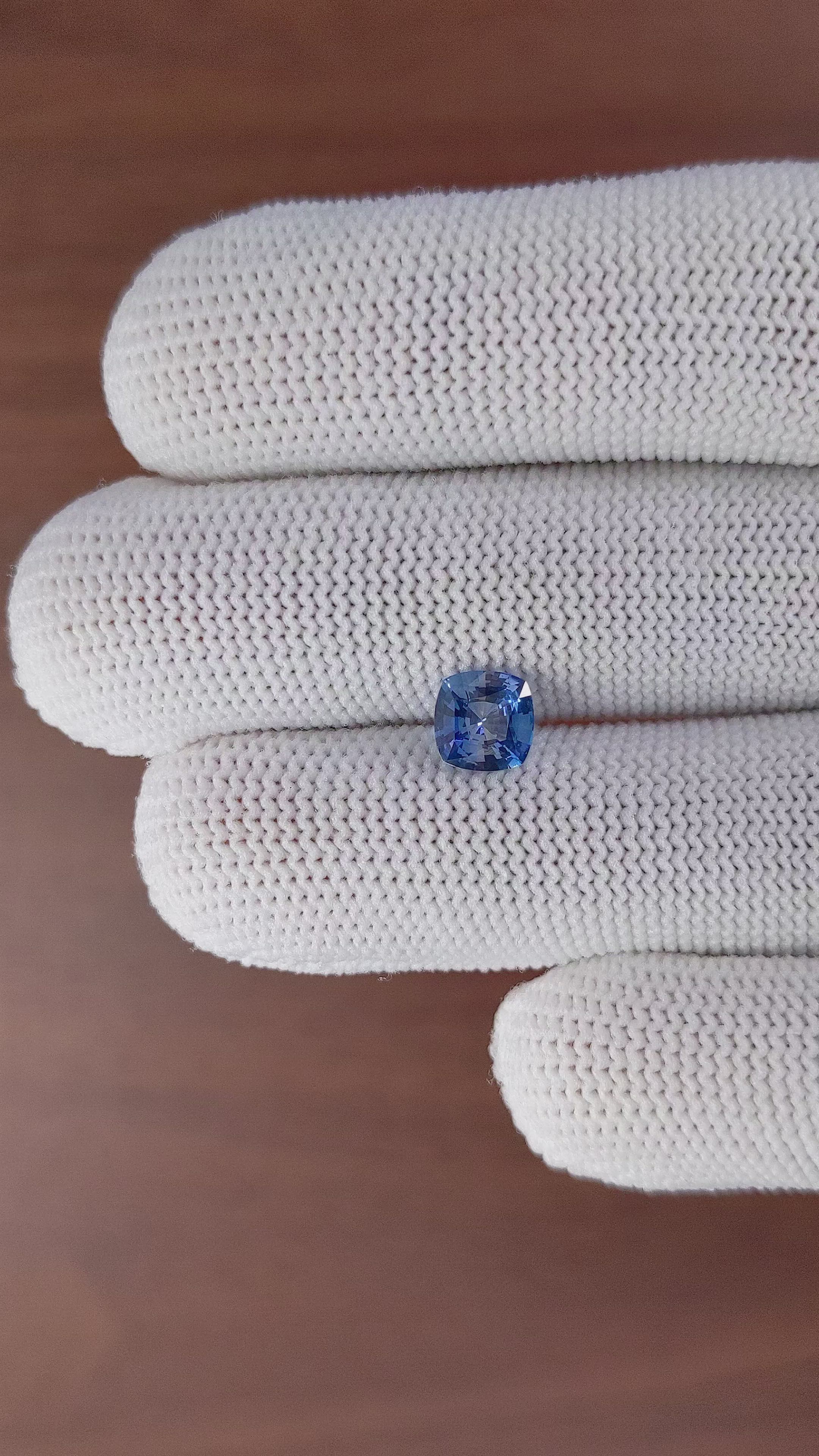 1.27 Ct. Blue Sapphire from Ceylon (Sri Lanka) Size Video