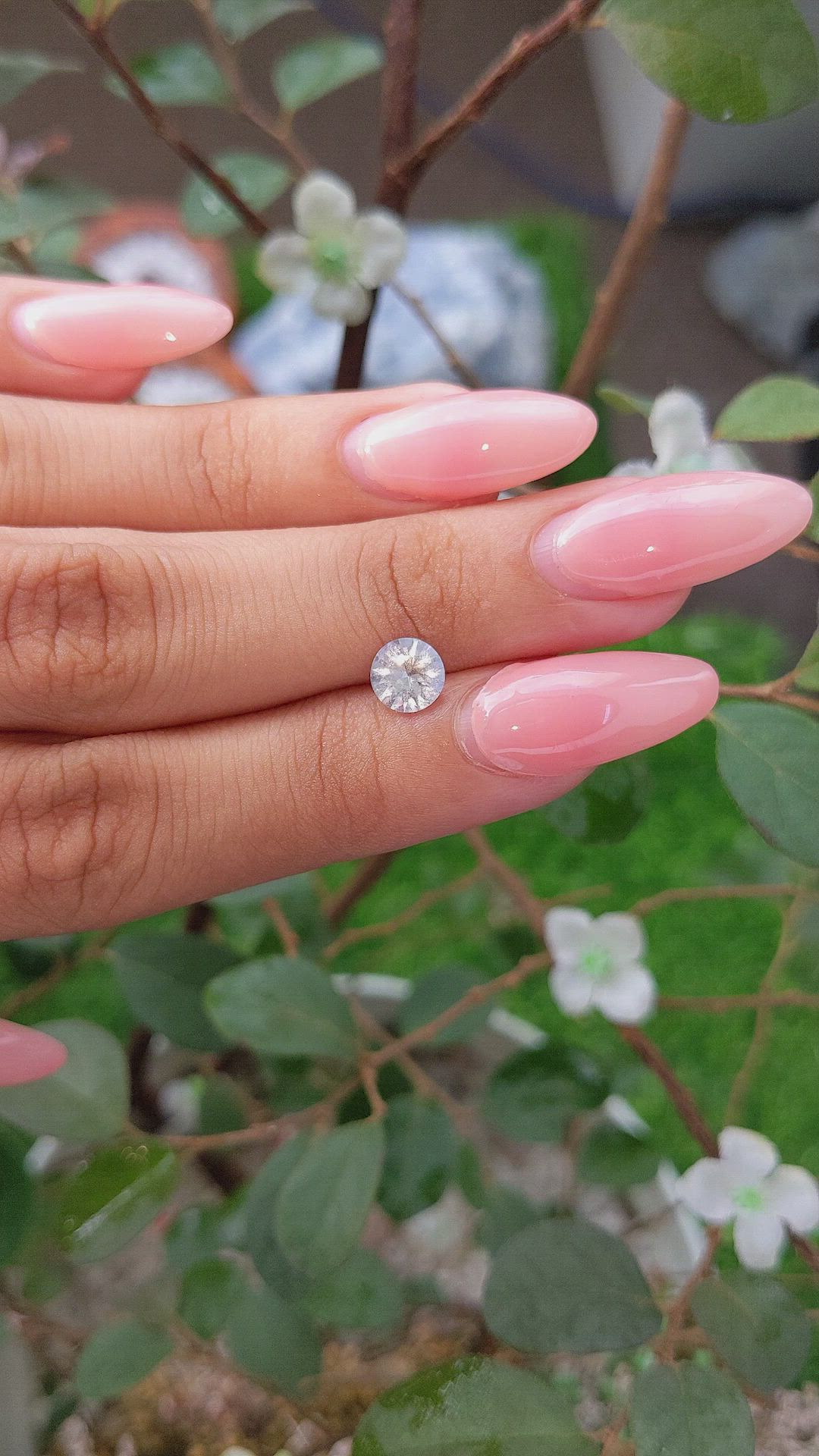 0.90 Ct. White Sapphire from Ceylon (Sri Lanka) Size Video