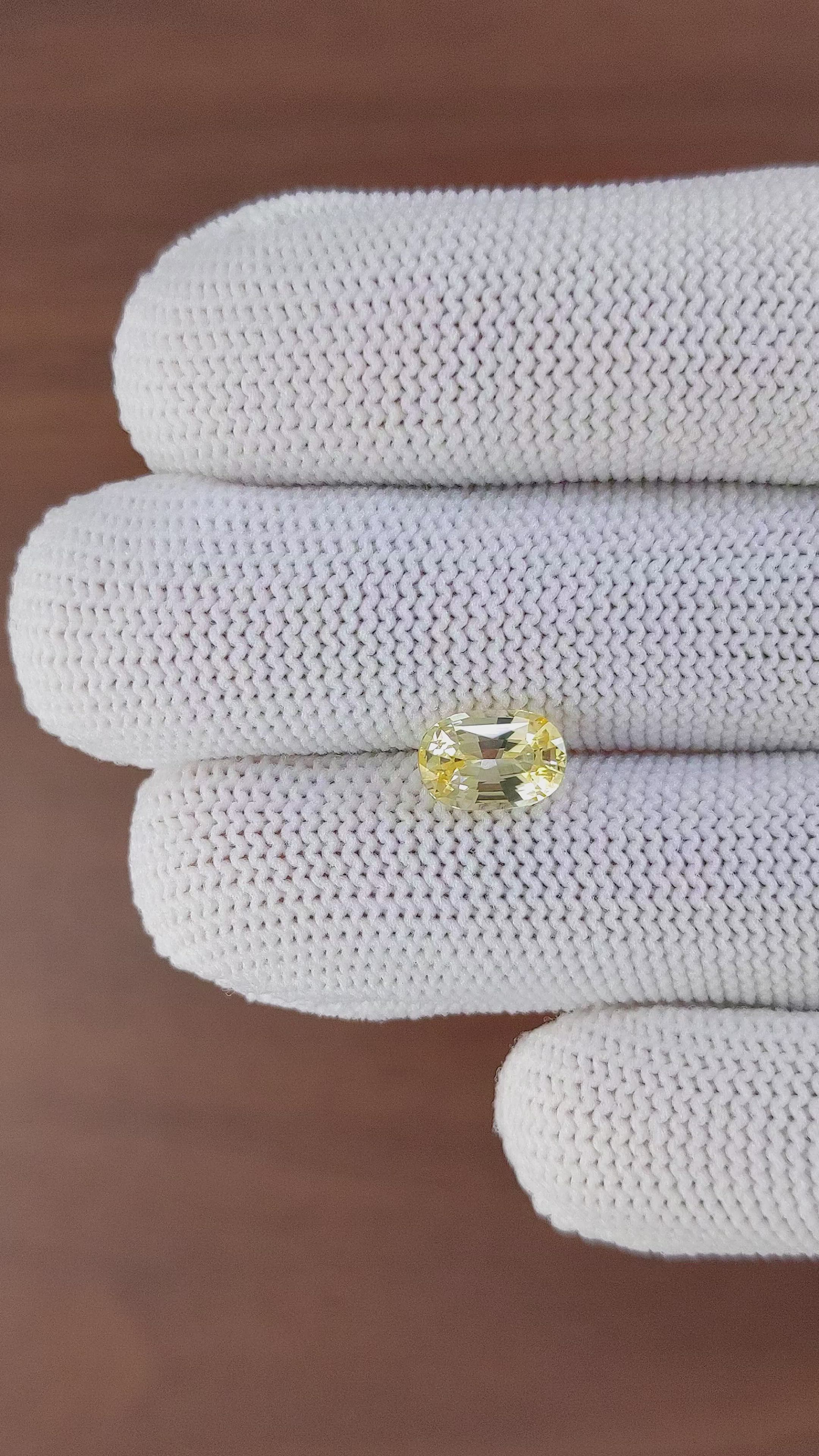 2.19 Ct. Yellow Sapphire from Ceylon (Sri Lanka) Size Video