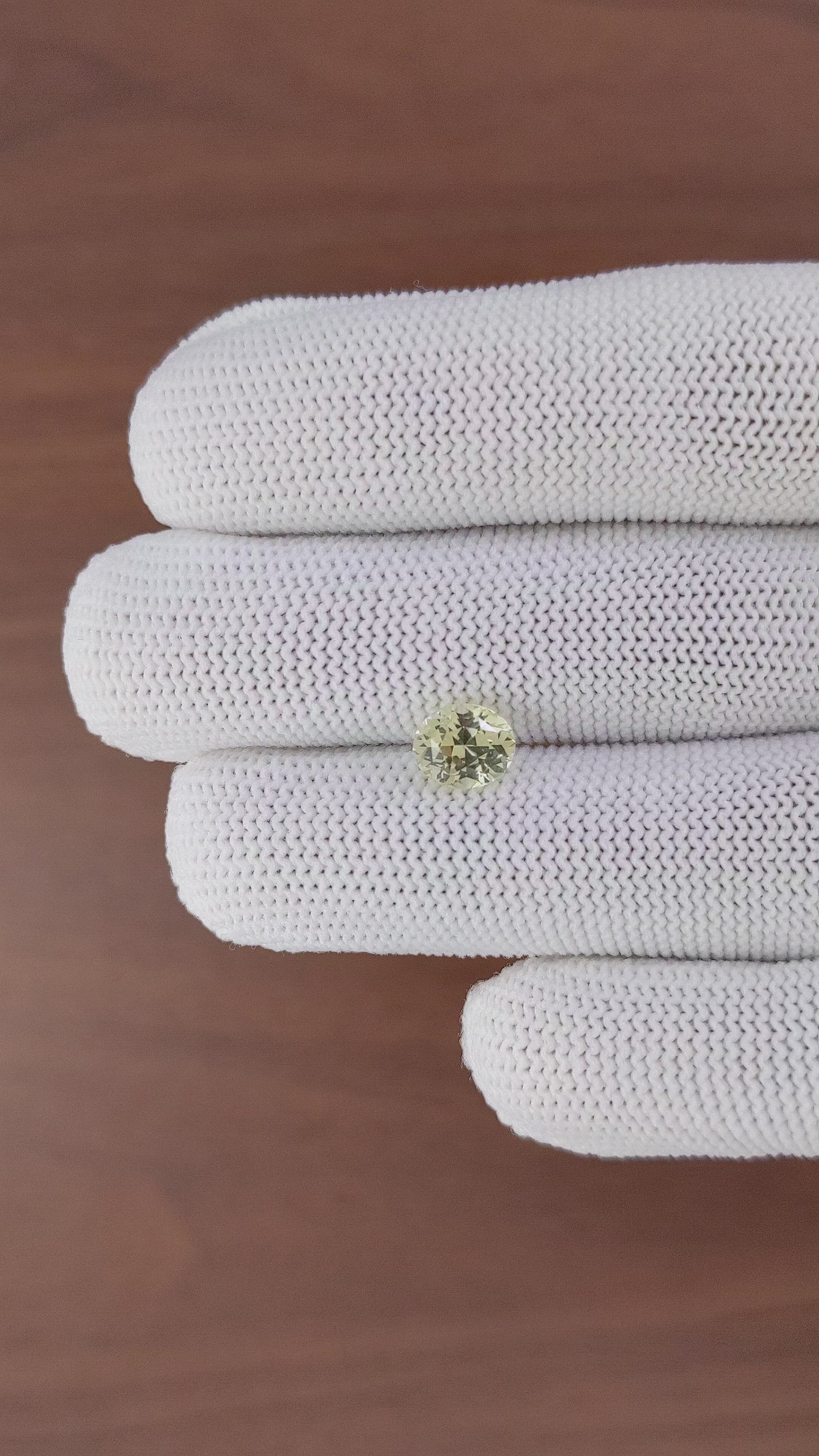 1.90 Ct. Yellow Sapphire from Ceylon (Sri Lanka) Size Video