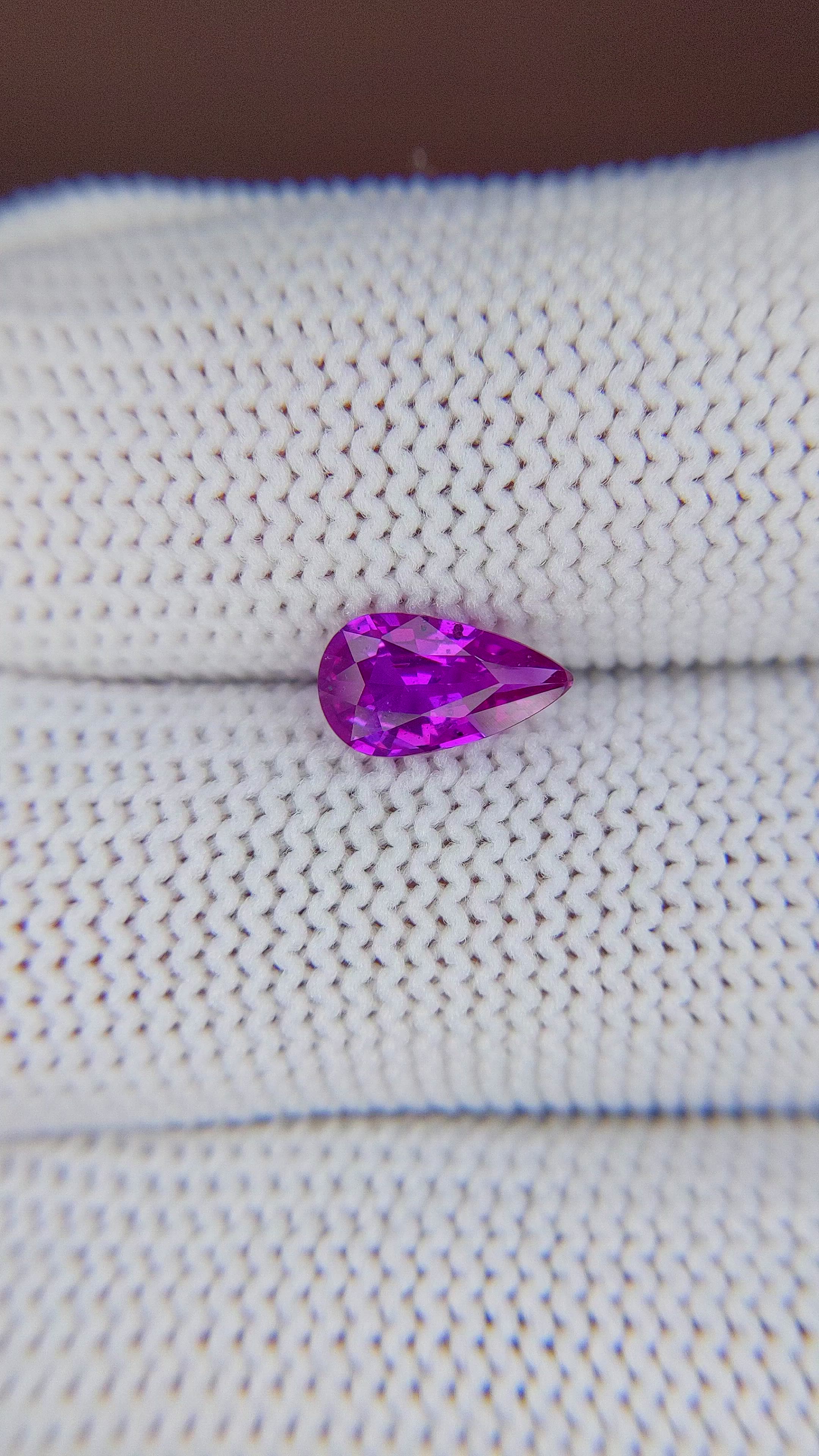 1.12 Ct. Pinkish Purple Sapphire from Ceylon (Sri Lanka) Size Video