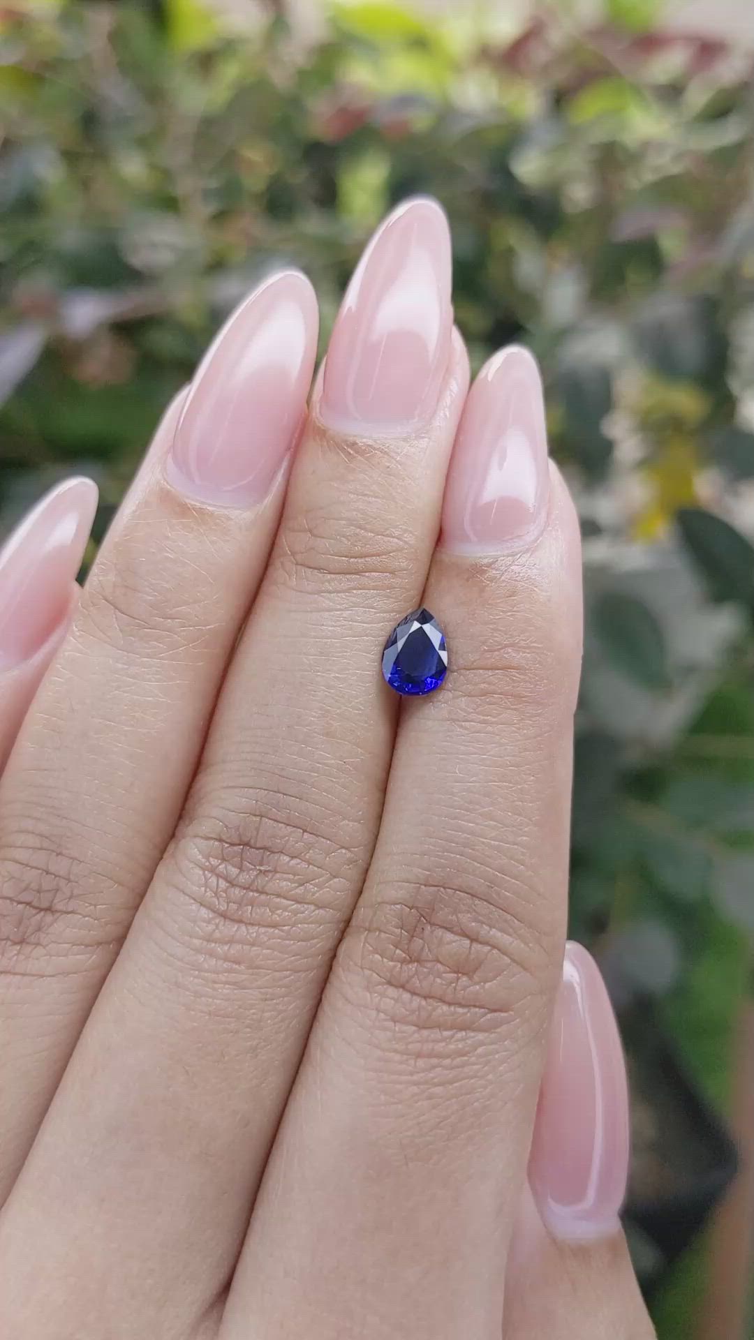 0.82 Ct. Blue Sapphire from Ceylon (Sri Lanka) Size Video