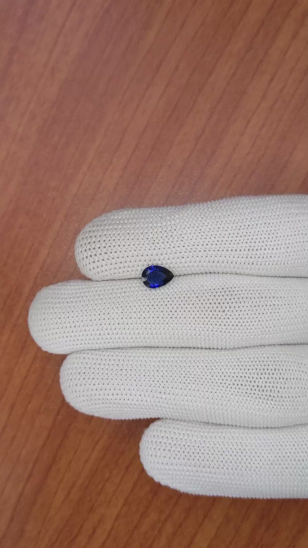0.82 Ct. Blue Sapphire from Ceylon (Sri Lanka) Size Video
