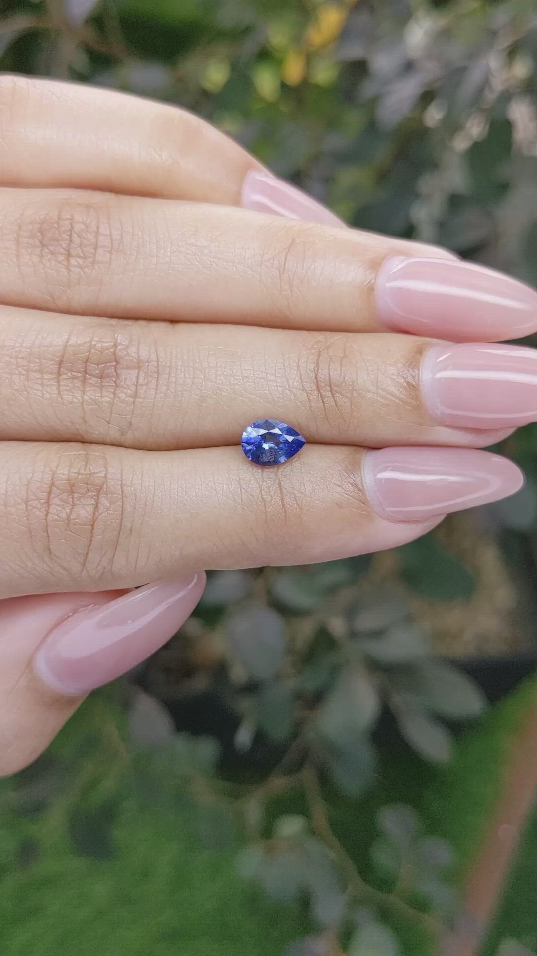 0.90 Ct. Blue Sapphire from Ceylon (Sri Lanka) Size Video