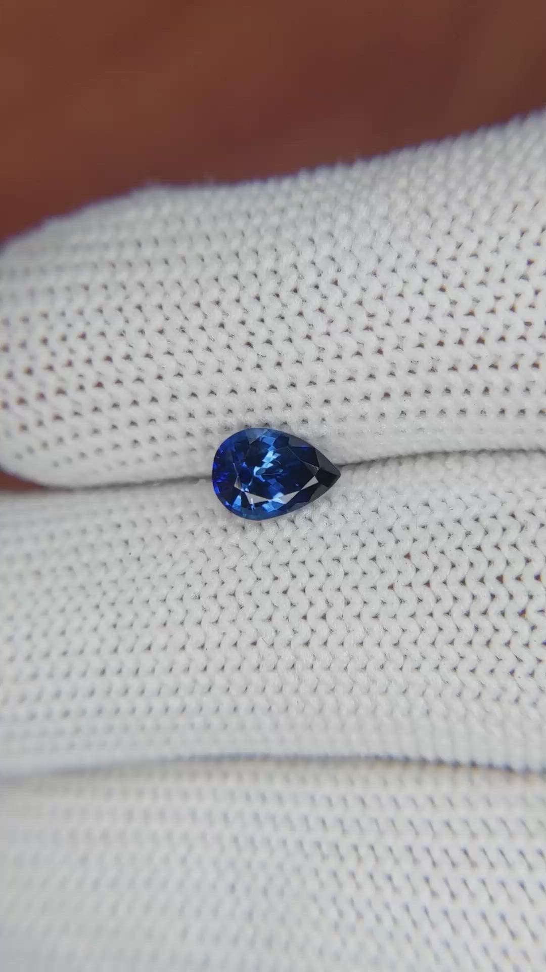0.94 Ct. Blue Sapphire from Ceylon (Sri Lanka) Size Video