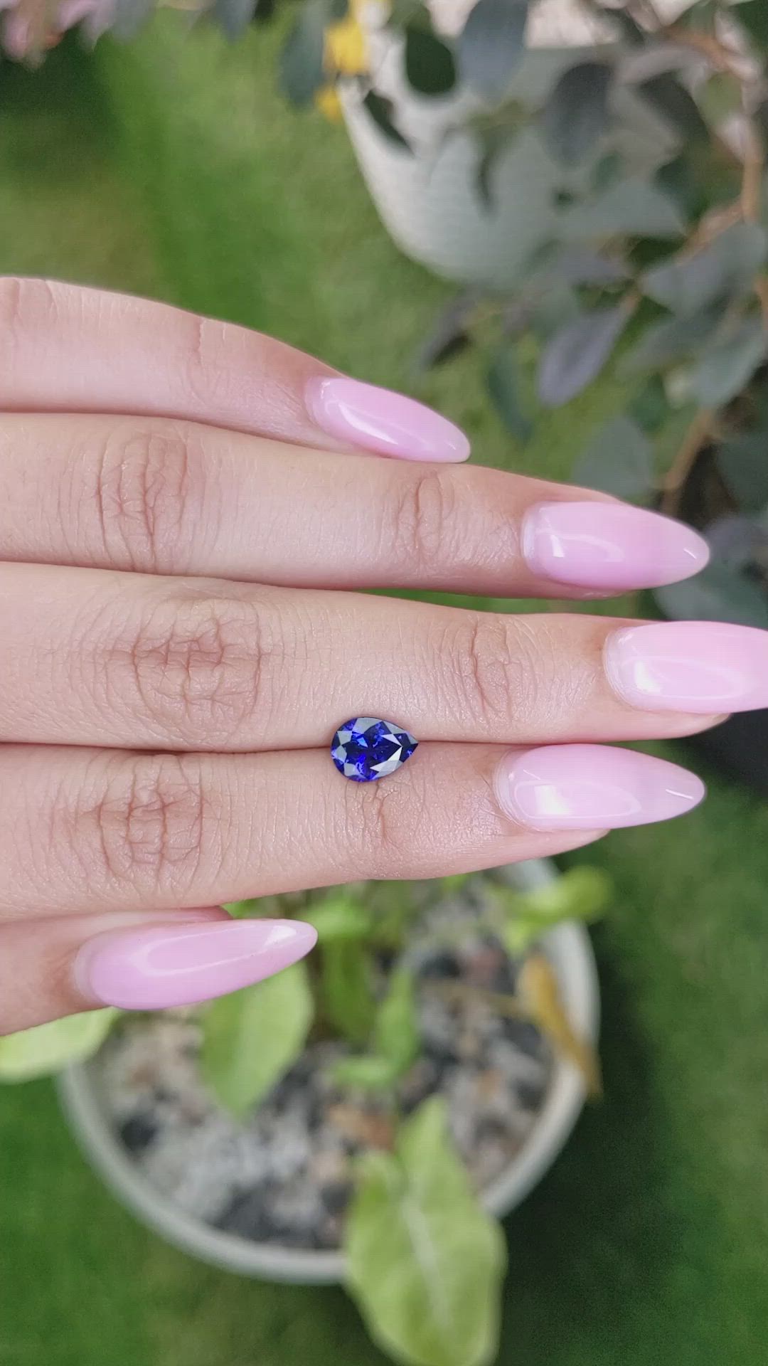 1.33 Ct. Blue Sapphire from Ceylon (Sri Lanka) Size Video