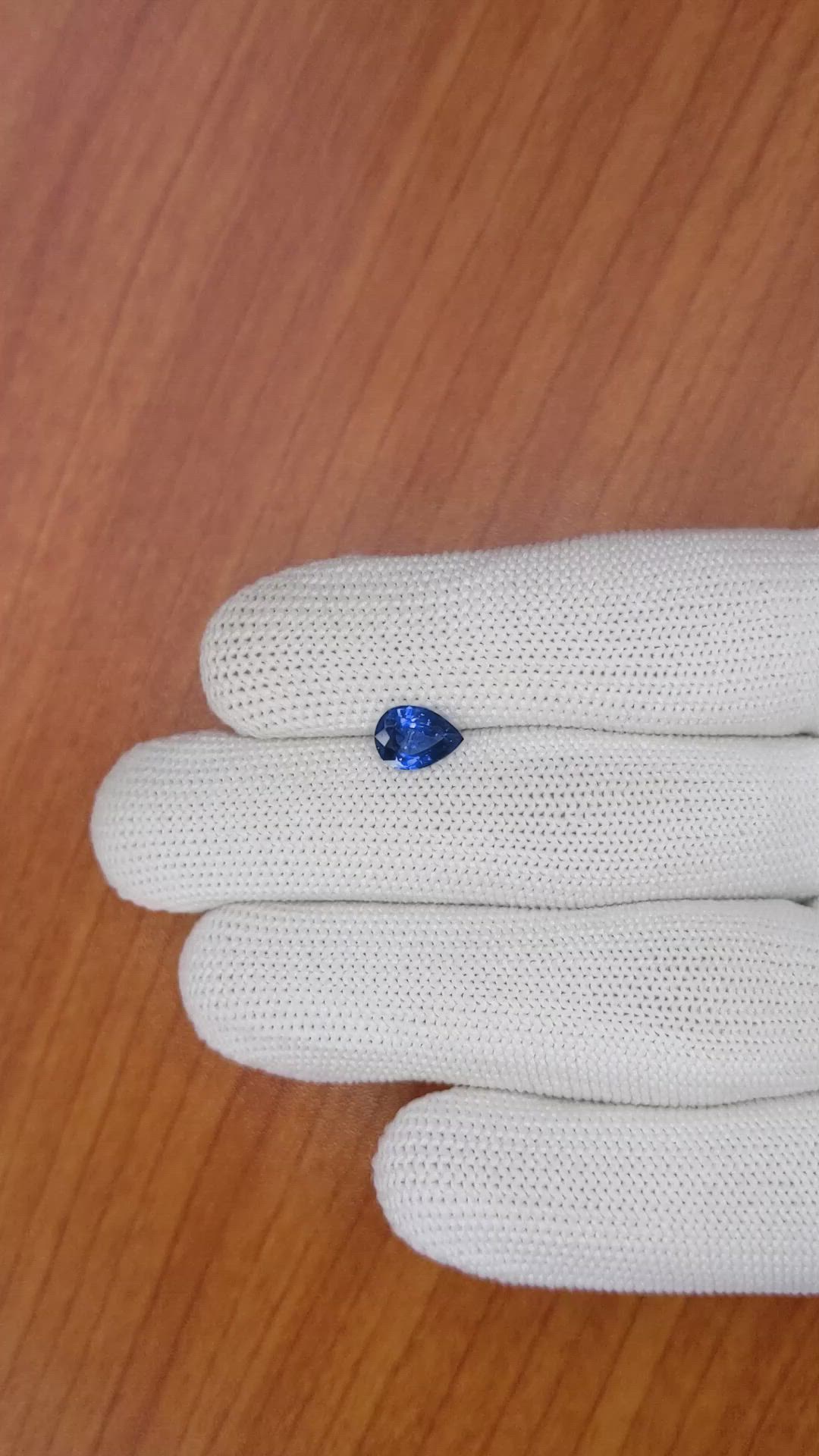 1.12 Ct. Blue Sapphire from Ceylon (Sri Lanka) Size Video