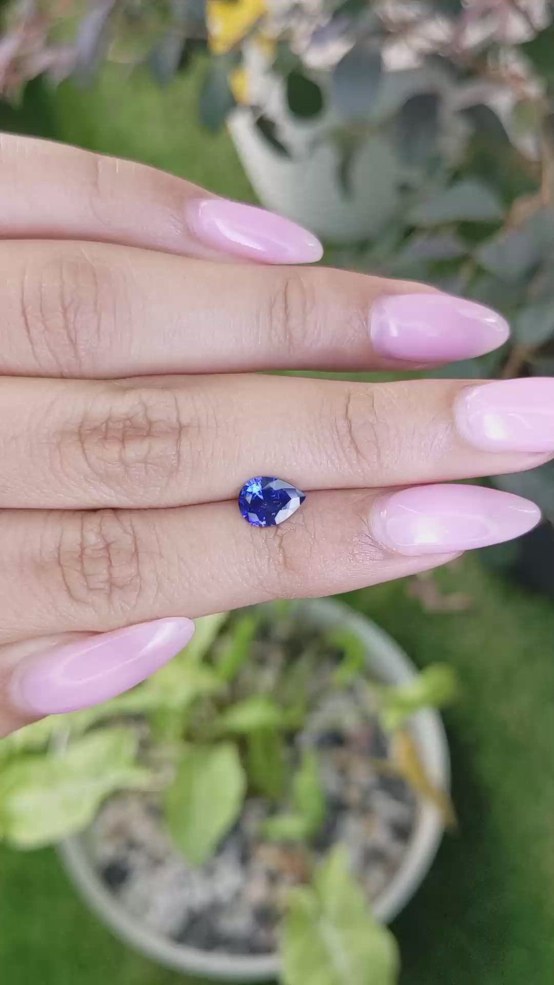 1.04 Ct. Blue Sapphire from Ceylon (Sri Lanka) Size Video