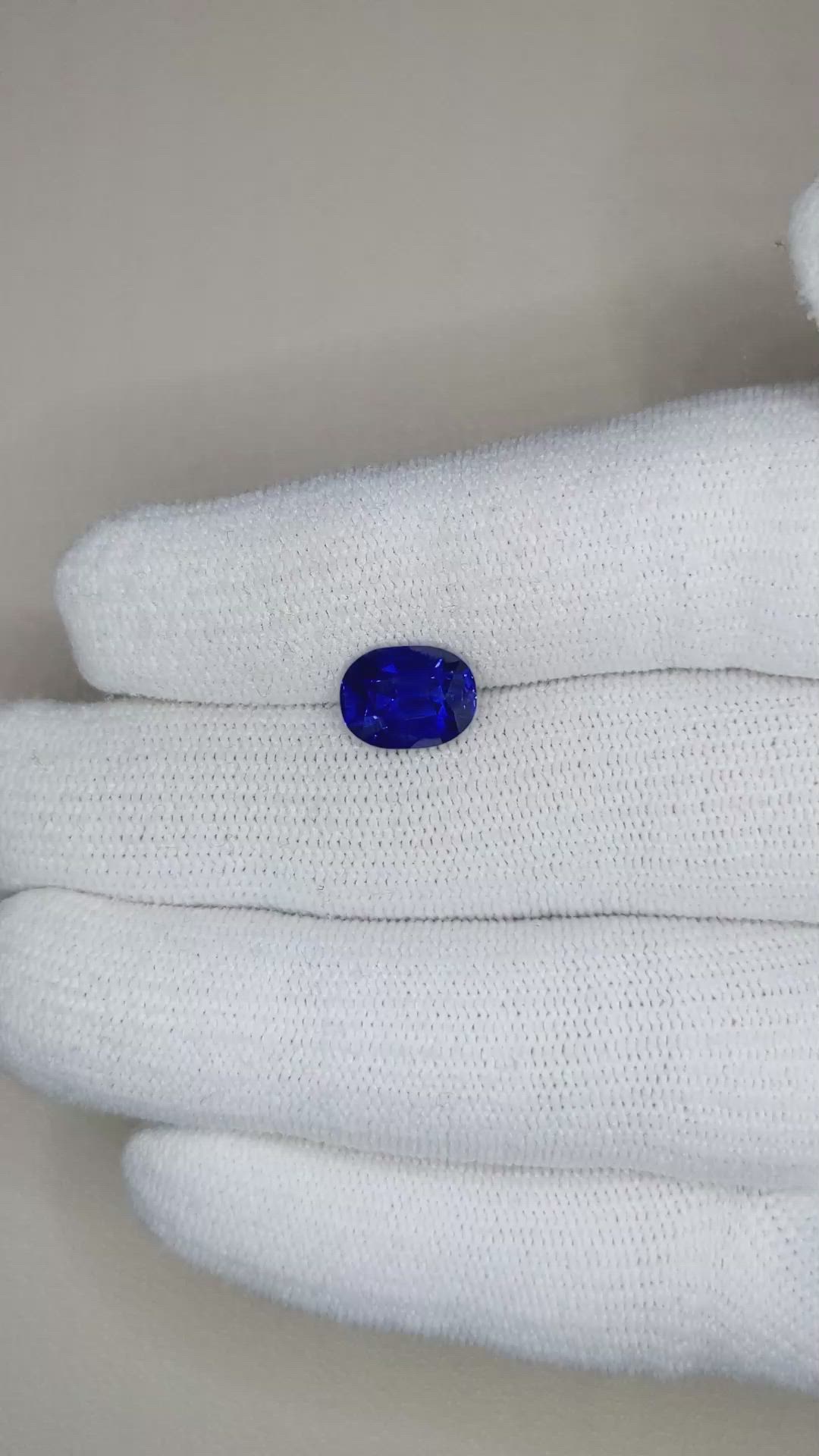 3.53 Ct. Blue Sapphire from Ceylon (Sri Lanka) Size Video
