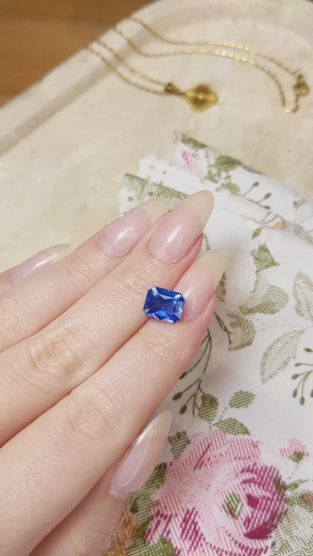 3.07 Ct. Blue Sapphire from Ceylon (Sri Lanka) Size Video
