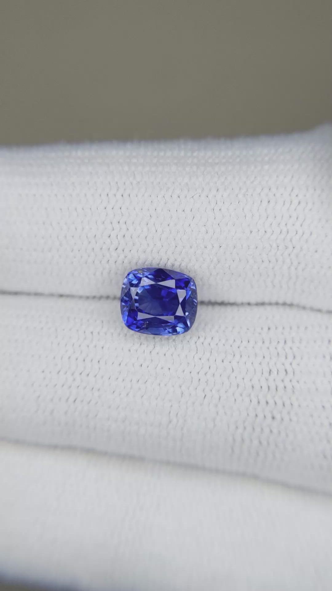 1.95 Ct. Blue Sapphire from Ceylon (Sri Lanka) Size Video