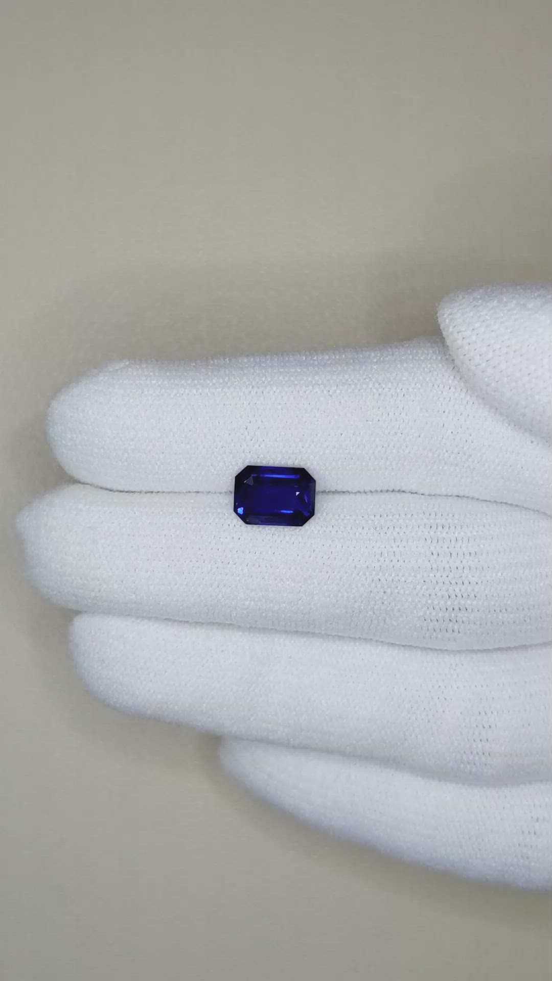 2.15 Ct. Blue Sapphire from Ceylon (Sri Lanka) Size Video