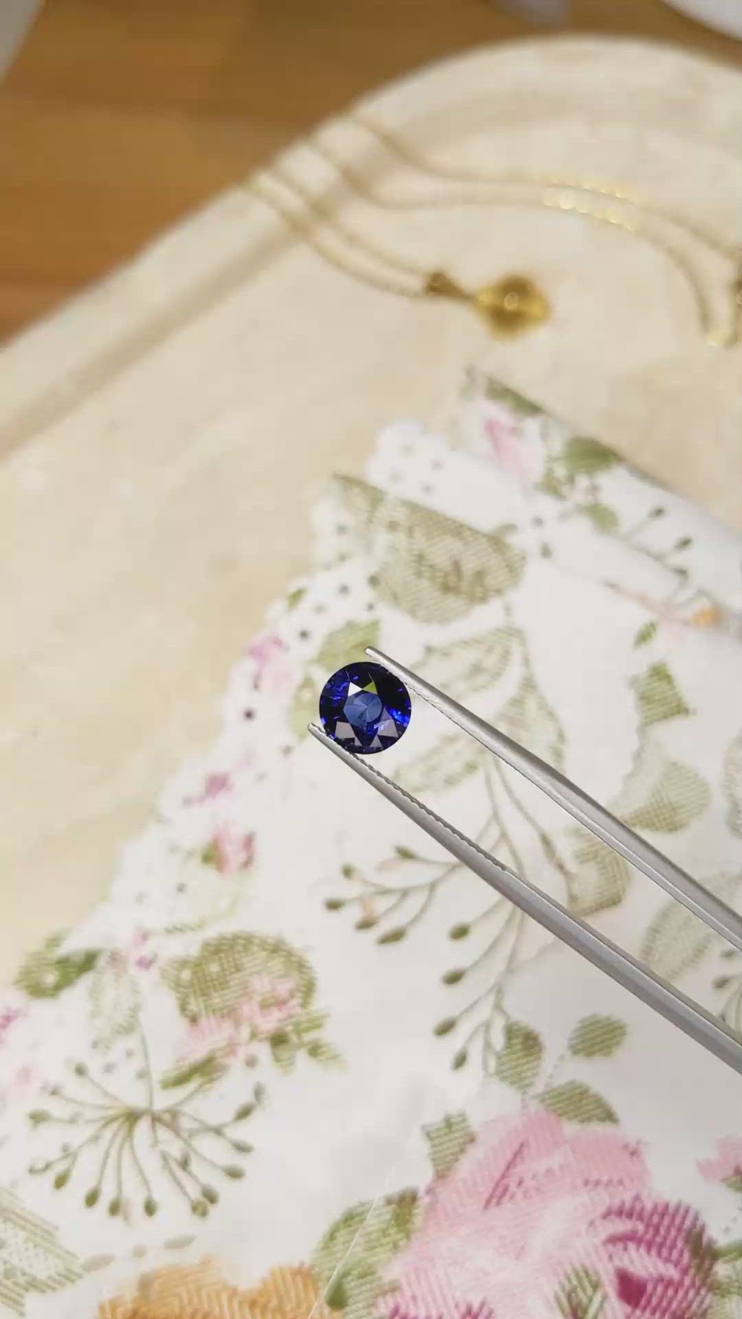 2.14 Ct. Blue Sapphire from Ceylon (Sri Lanka) Size Video