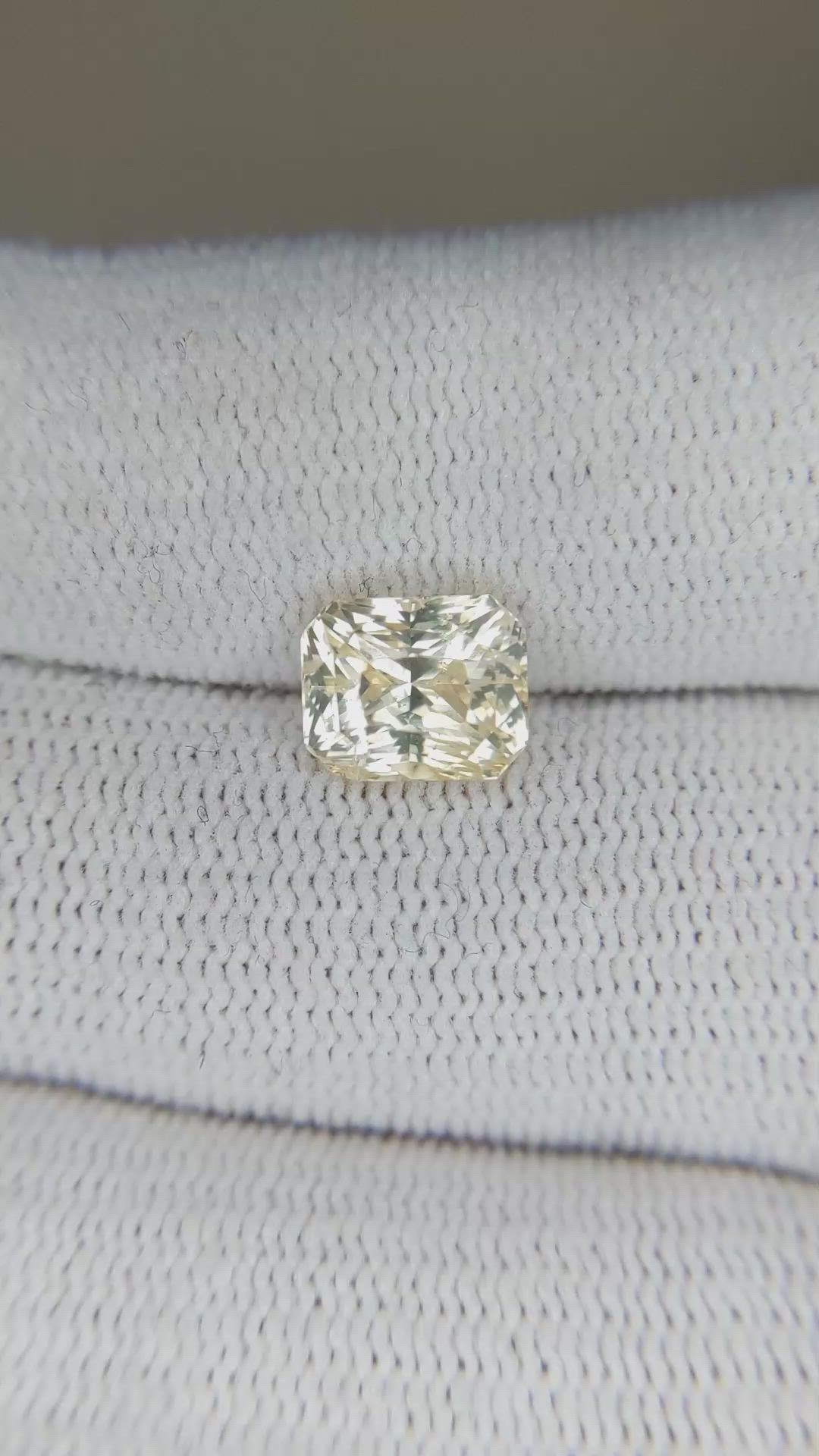 3.16 Ct. Yellow Sapphire from Ceylon (Sri Lanka) Size Video