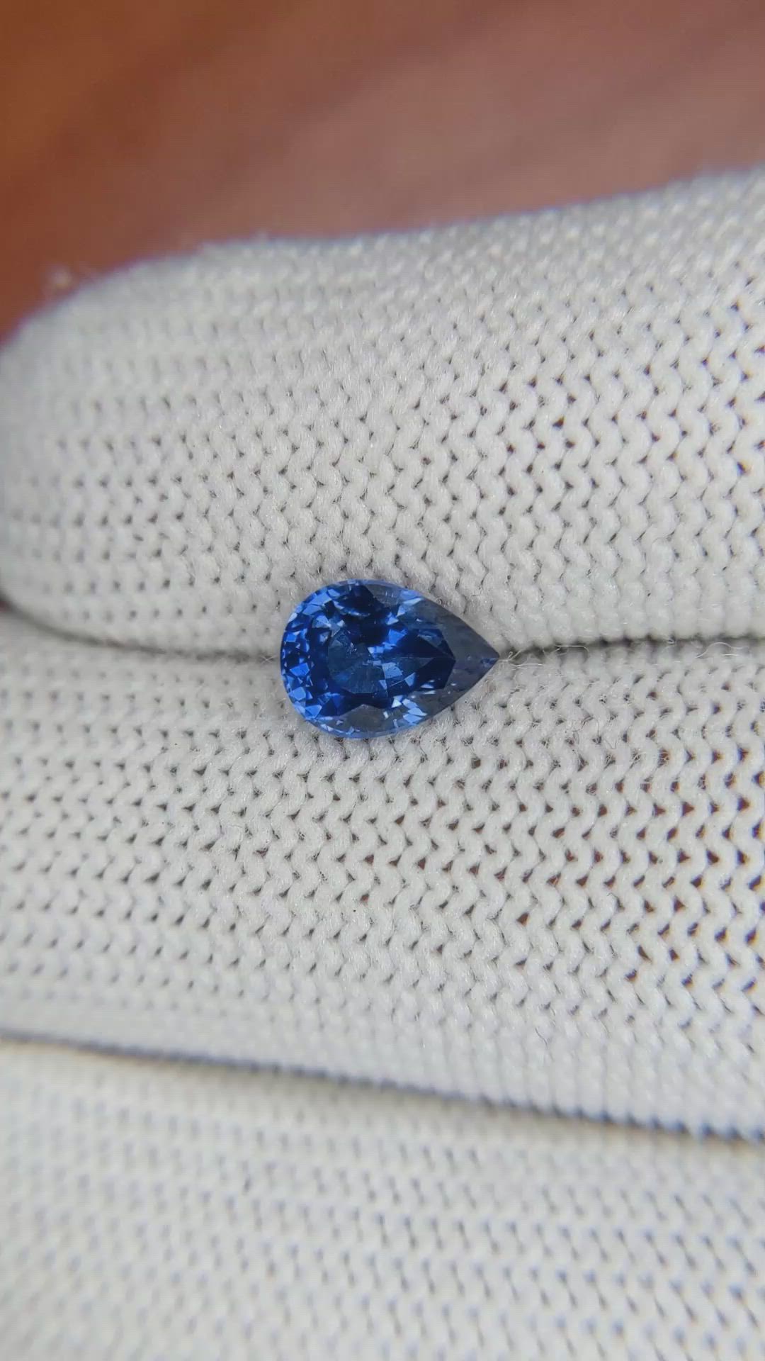 1.54 Ct. Blue Sapphire from Ceylon (Sri Lanka) Size Video