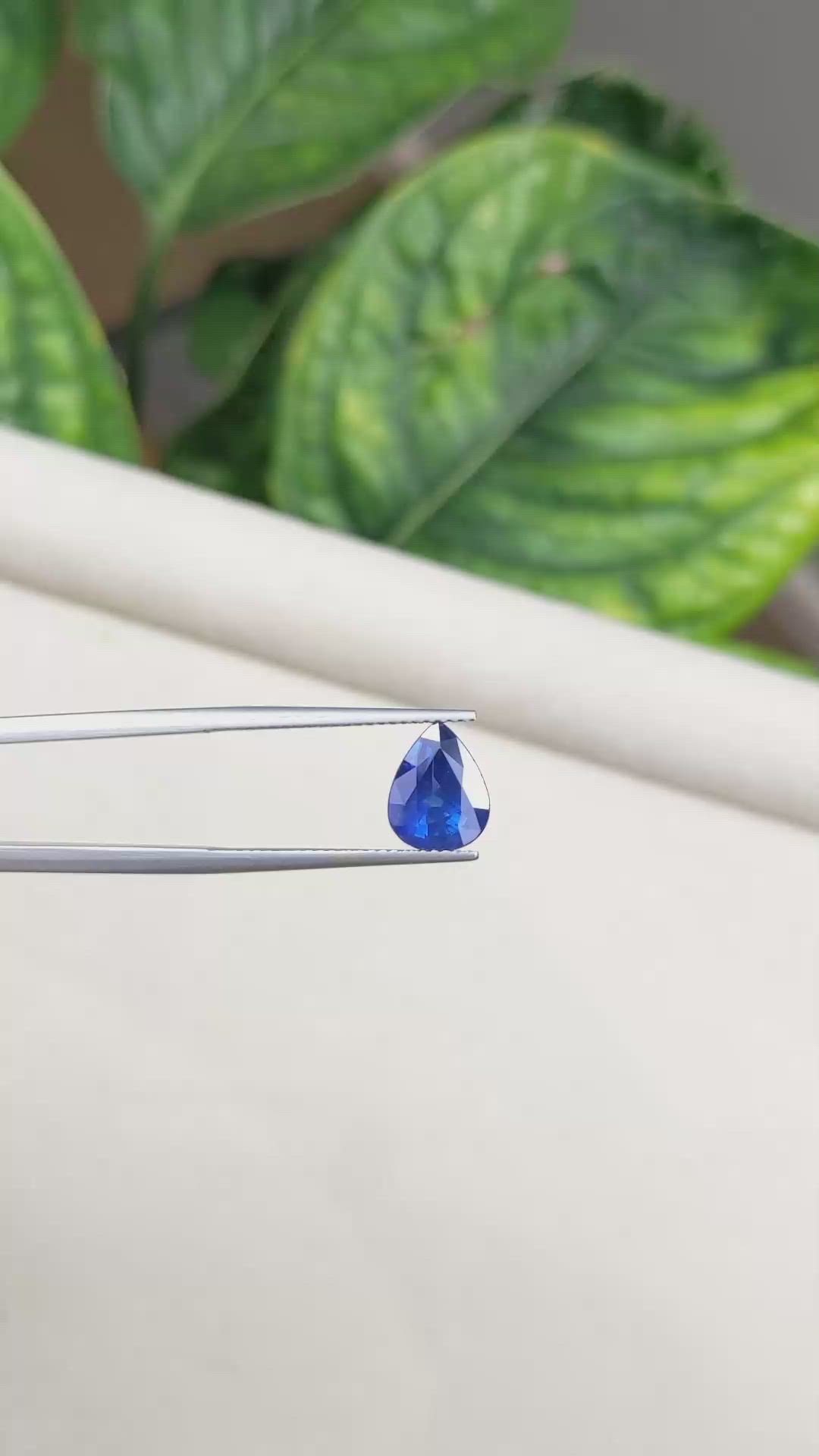 3.29 Ct. Blue Sapphire from Ceylon (Sri Lanka) Size Video
