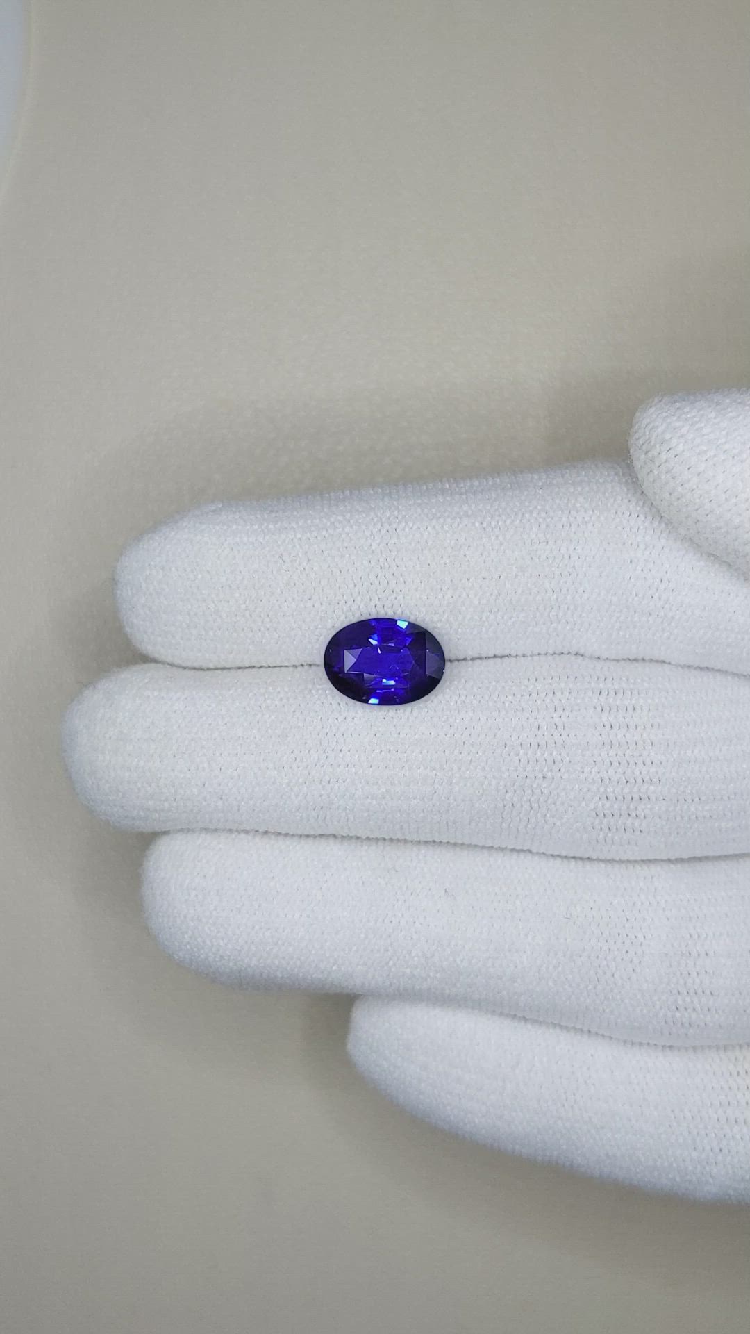 3.04 Ct. Blue Sapphire from Ceylon (Sri Lanka) Size Video