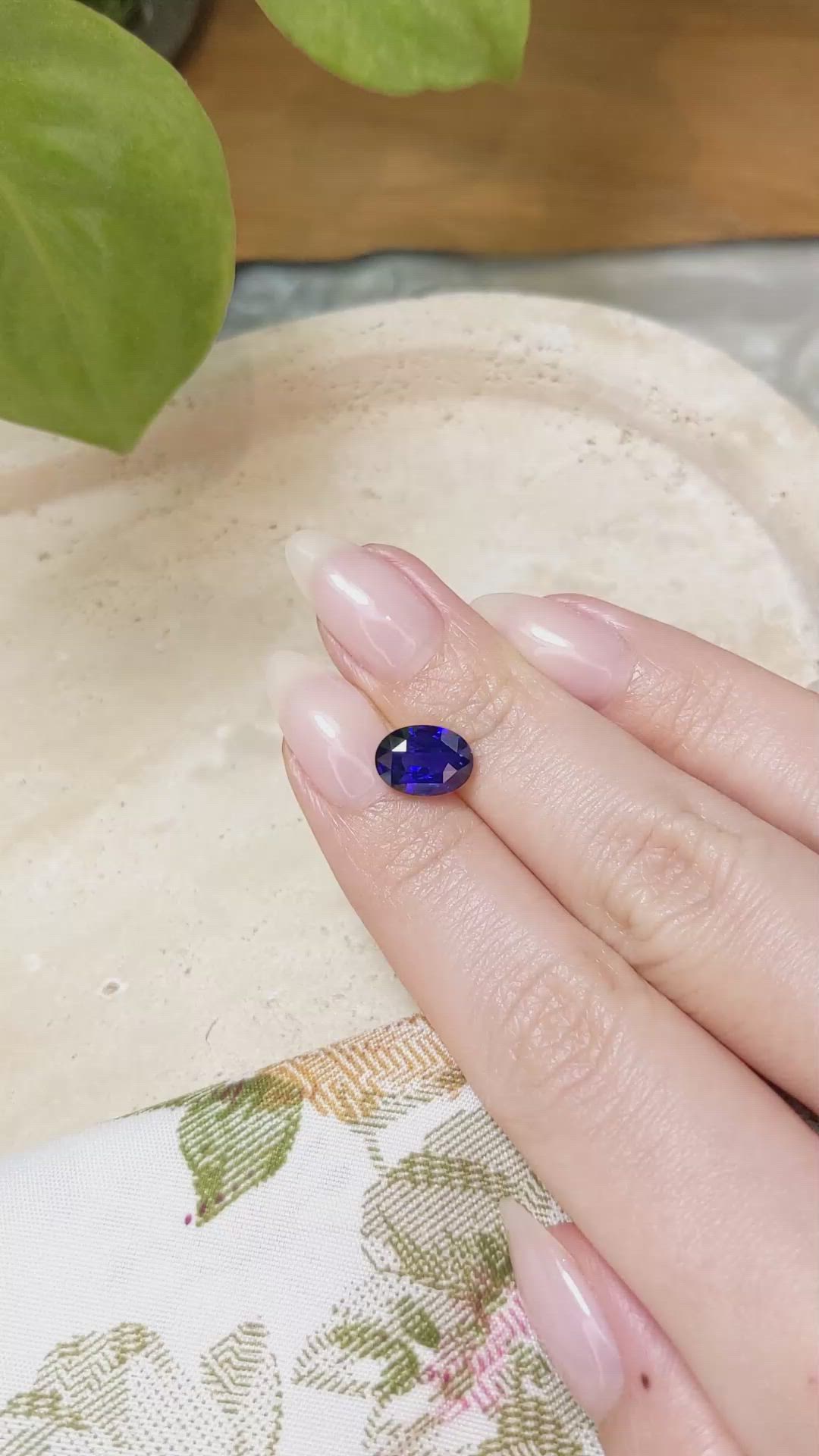 3.04 Ct. Blue Sapphire from Ceylon (Sri Lanka) Size Video