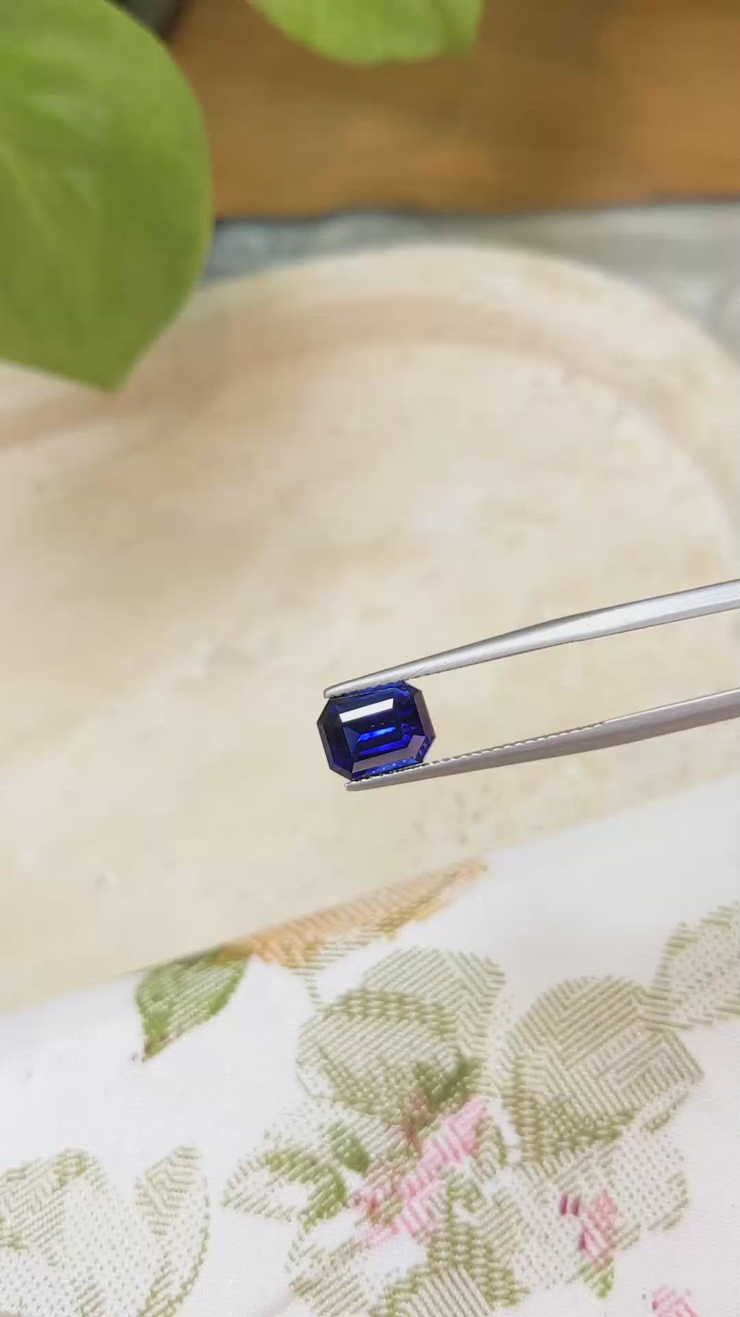 3.05 Ct. Blue Sapphire from Ceylon (Sri Lanka) Size Video