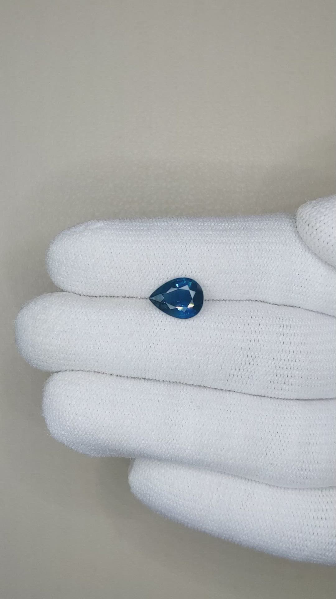 1.92 Ct. Blue Sapphire from Ceylon (Sri Lanka) Size Video