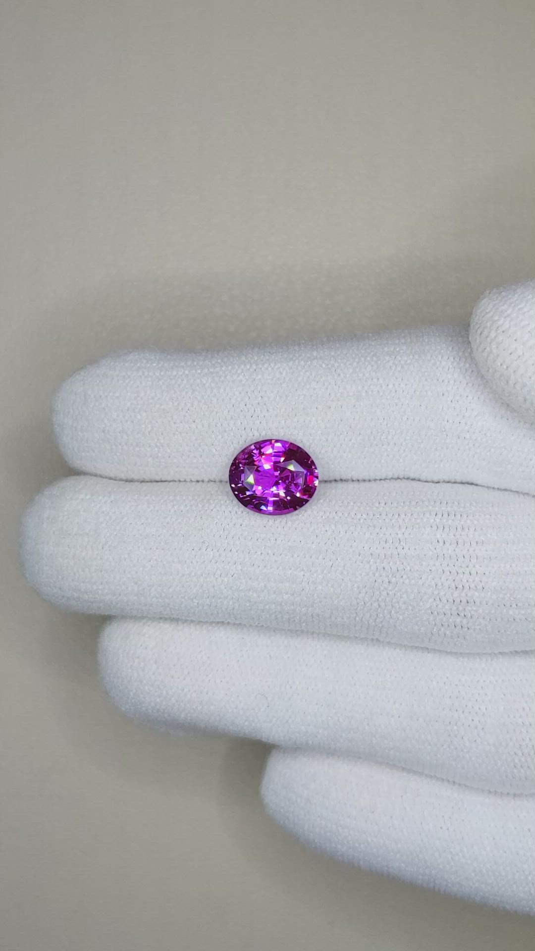 2.55 Ct. Pinkish Purple Sapphire from Ceylon (Sri Lanka) Size Video