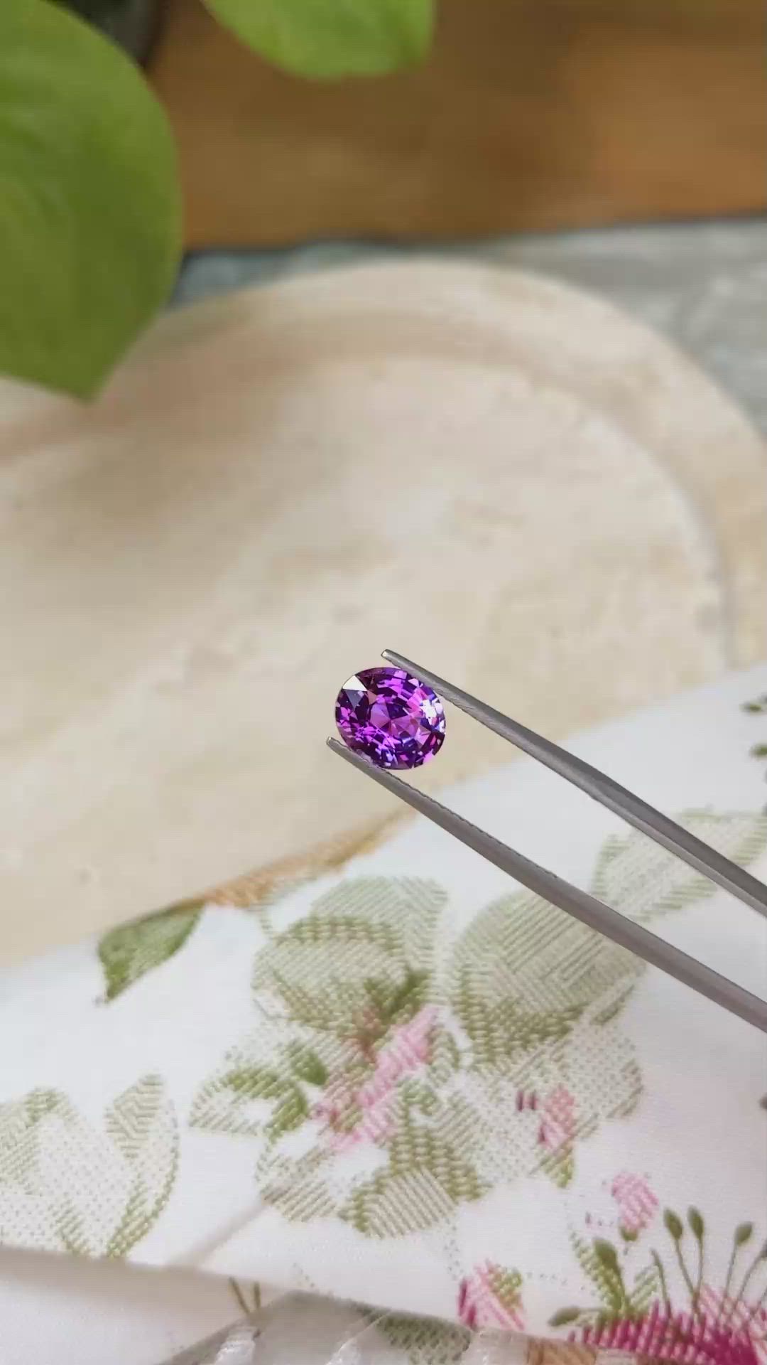 2.55 Ct. Pinkish Purple Sapphire from Ceylon (Sri Lanka) Size Video