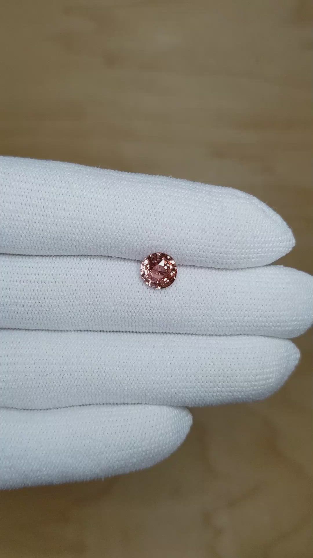 1.53 Ct. Padparadscha Sapphire from Ceylon (Sri Lanka) Size Video