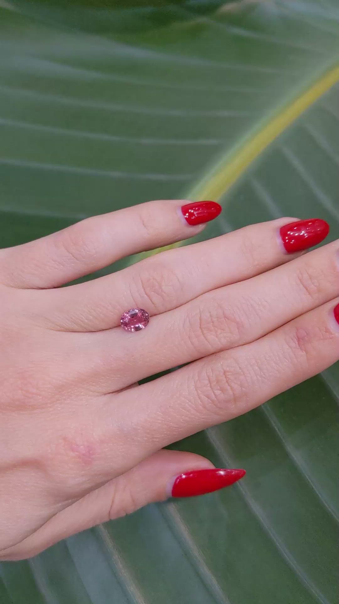 1.12 Ct. Padparadscha Sapphire from Ceylon (Sri Lanka) Size Video