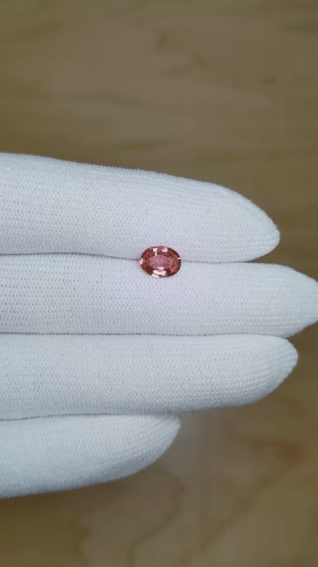 1.12 Ct. Padparadscha Sapphire from Ceylon (Sri Lanka) Size Video