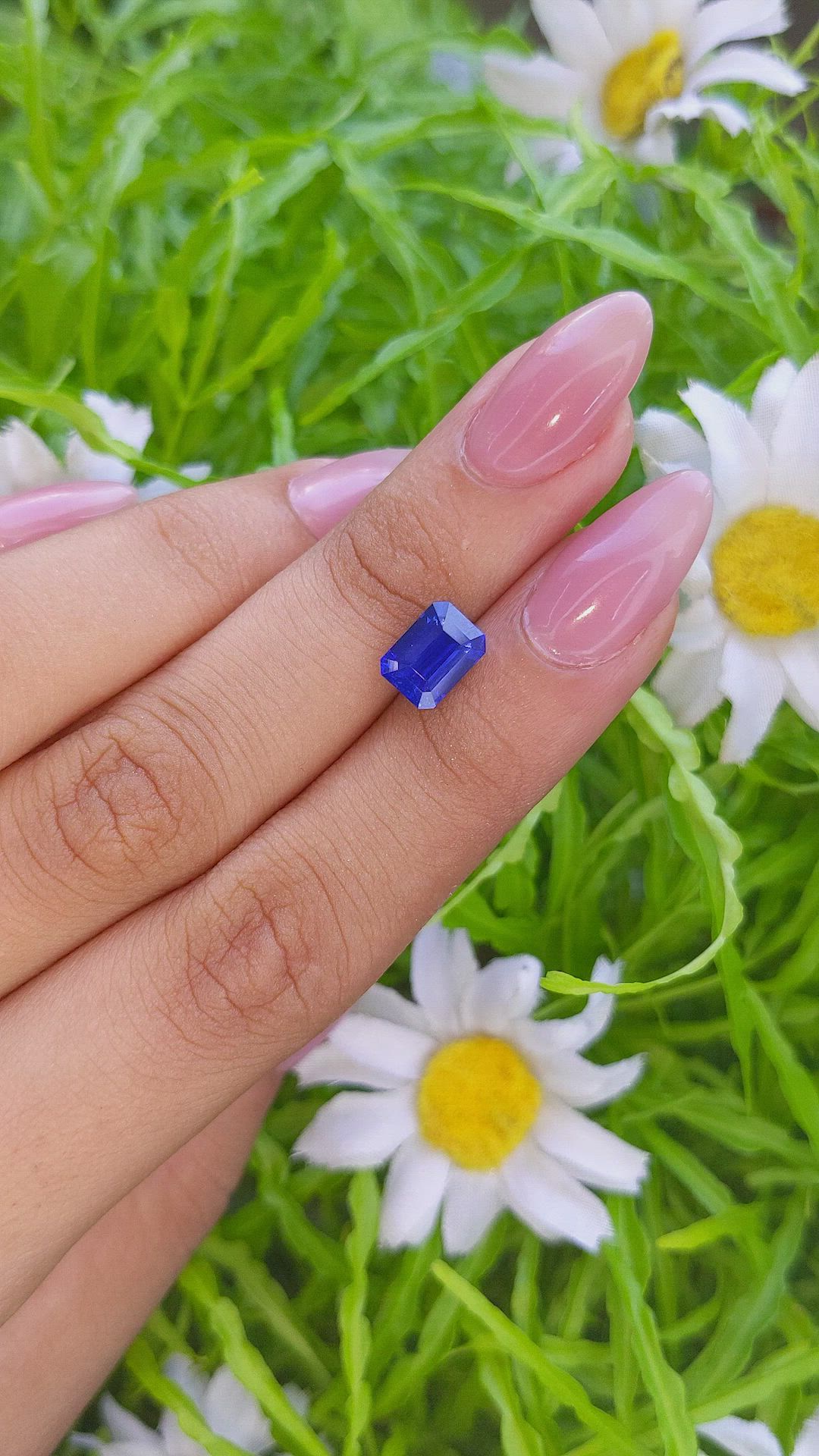 2.65 Ct. Blue Sapphire from Ceylon (Sri Lanka) Size Video