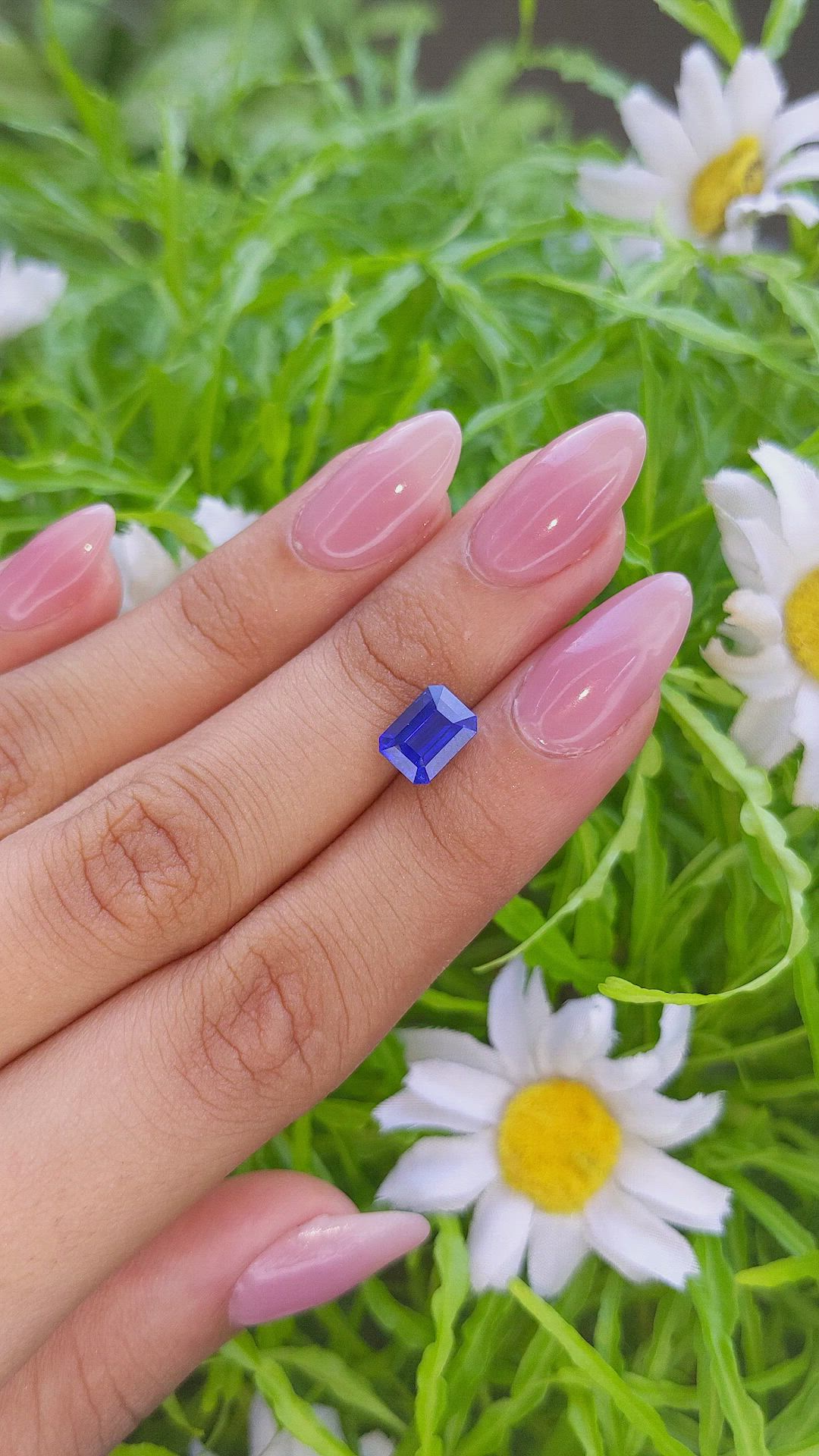 2.65 Ct. Blue Sapphire from Ceylon (Sri Lanka) Size Video