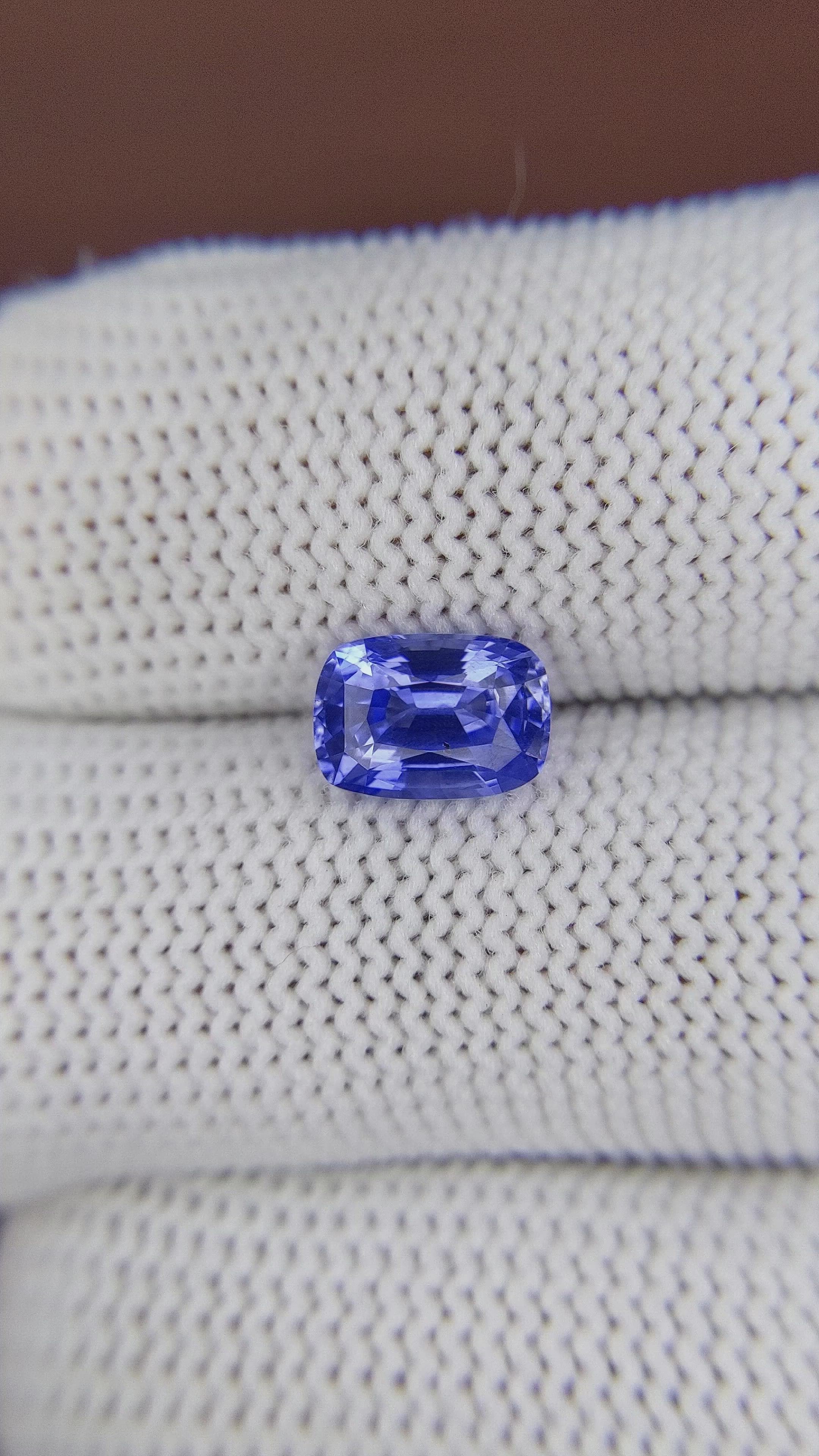 2.00 Ct. Blue Sapphire from Ceylon (Sri Lanka) Size Video