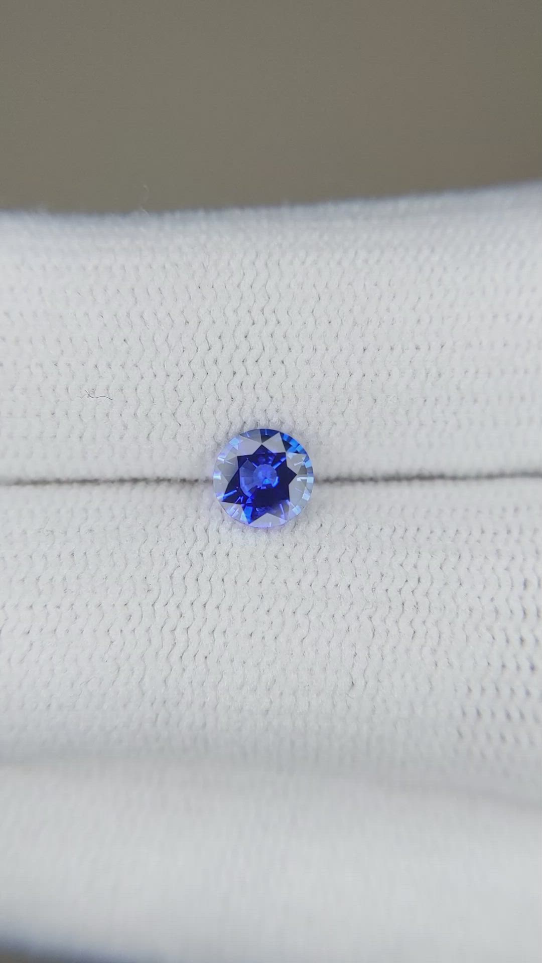 0.50 Ct. Blue Sapphire from Ceylon (Sri Lanka) Size Video