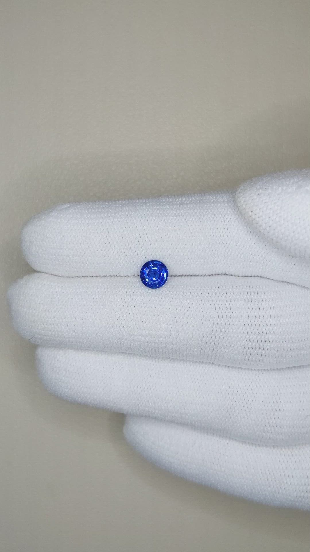 0.69 Ct. Blue Sapphire from Ceylon (Sri Lanka) Size Video